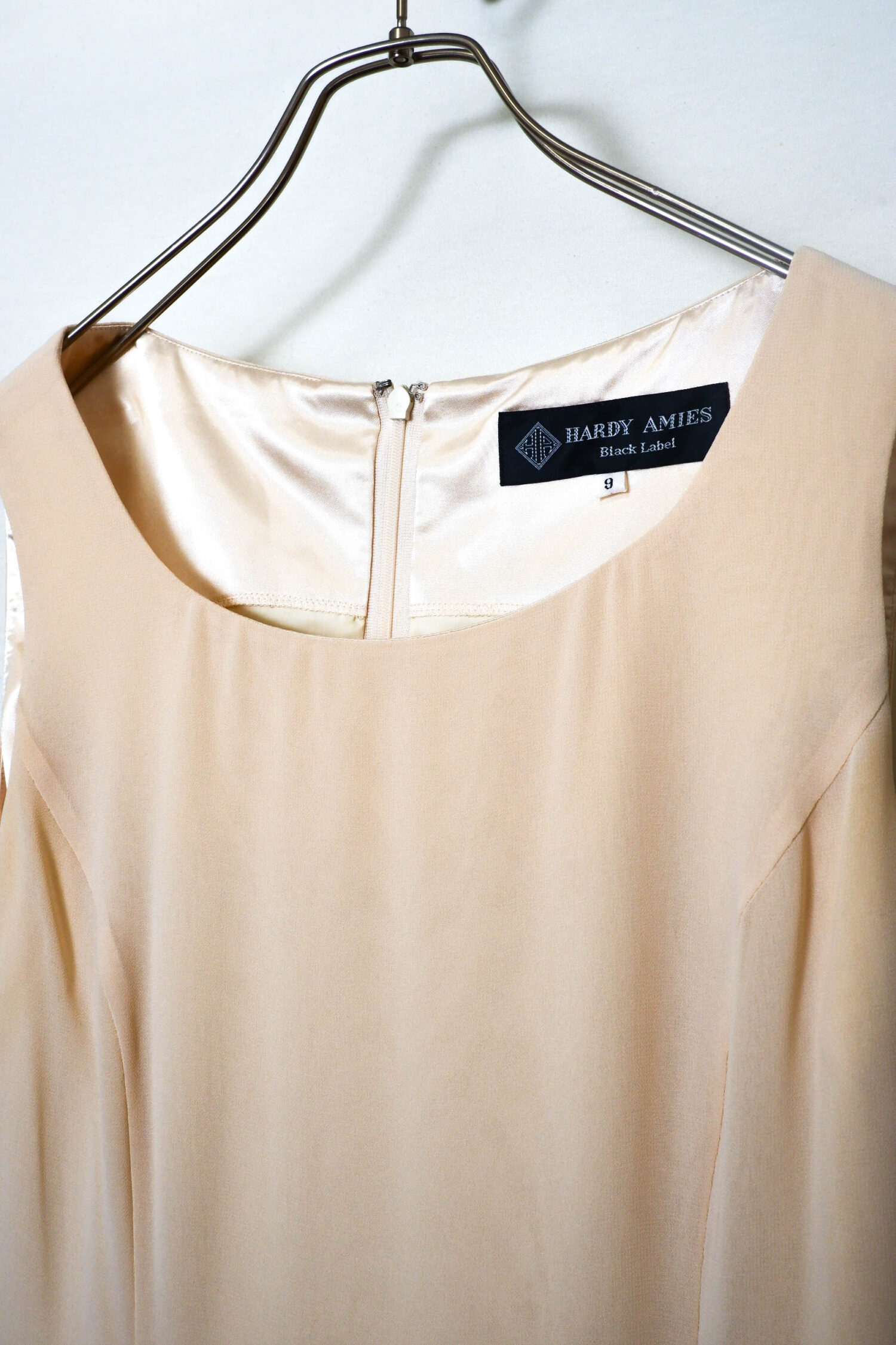 Alternative view of USED HARDY AMIES DY AMIES ONEPIECE/S