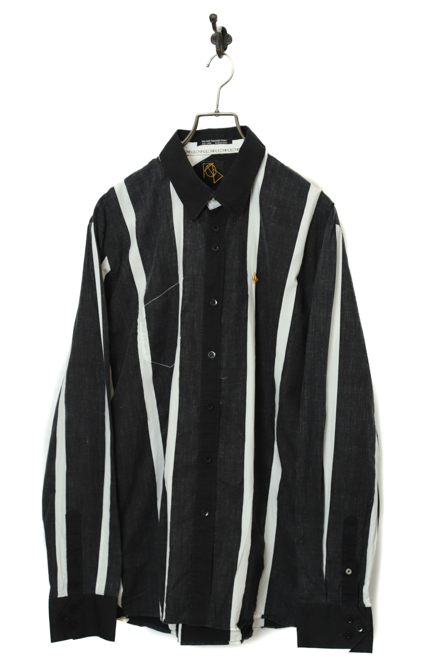 USED VOLCOM STRIPED SHIRT/L
