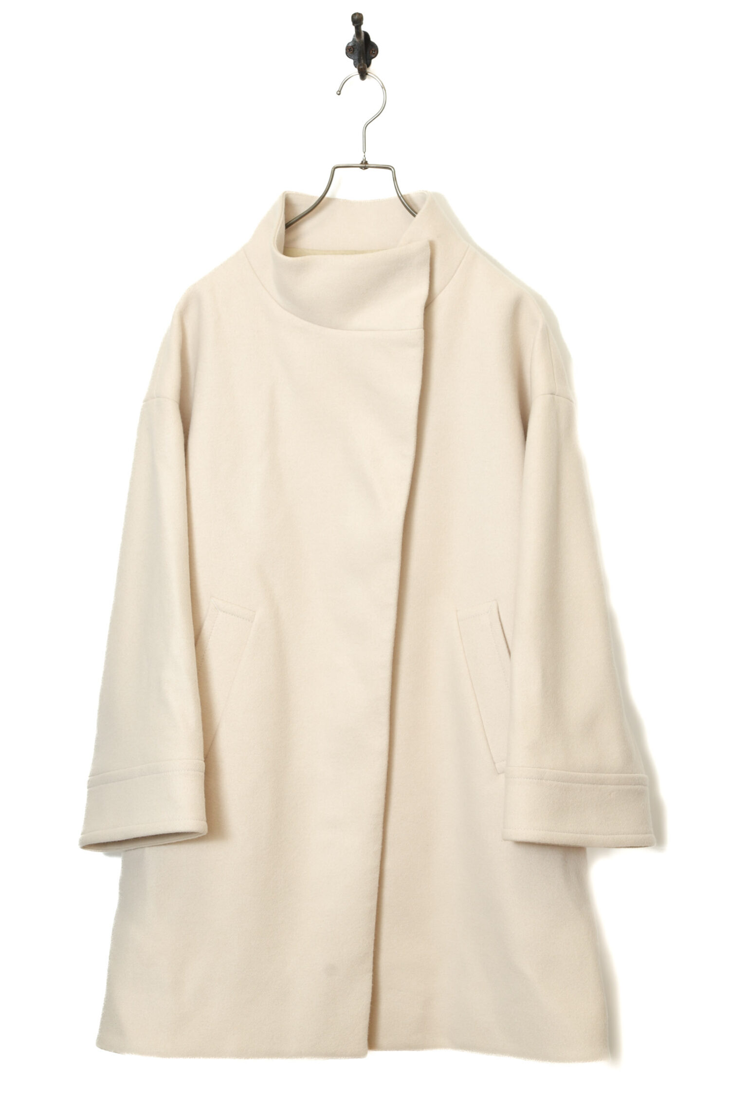 USED LAMBS WOOL DESIGN COAT/L