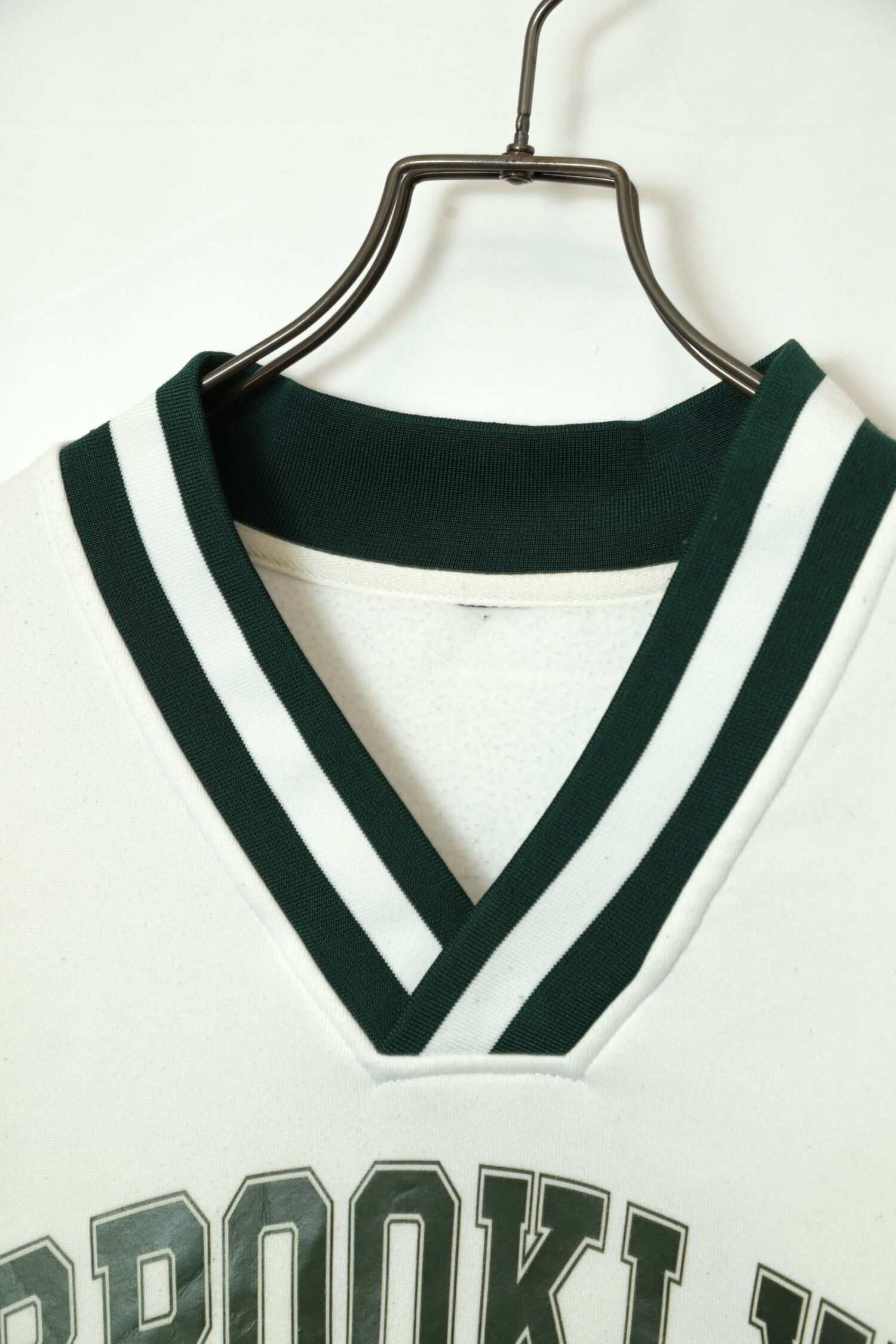 Alternative view of USED V-NECK PRINTED SWEAT SHIRT/XL