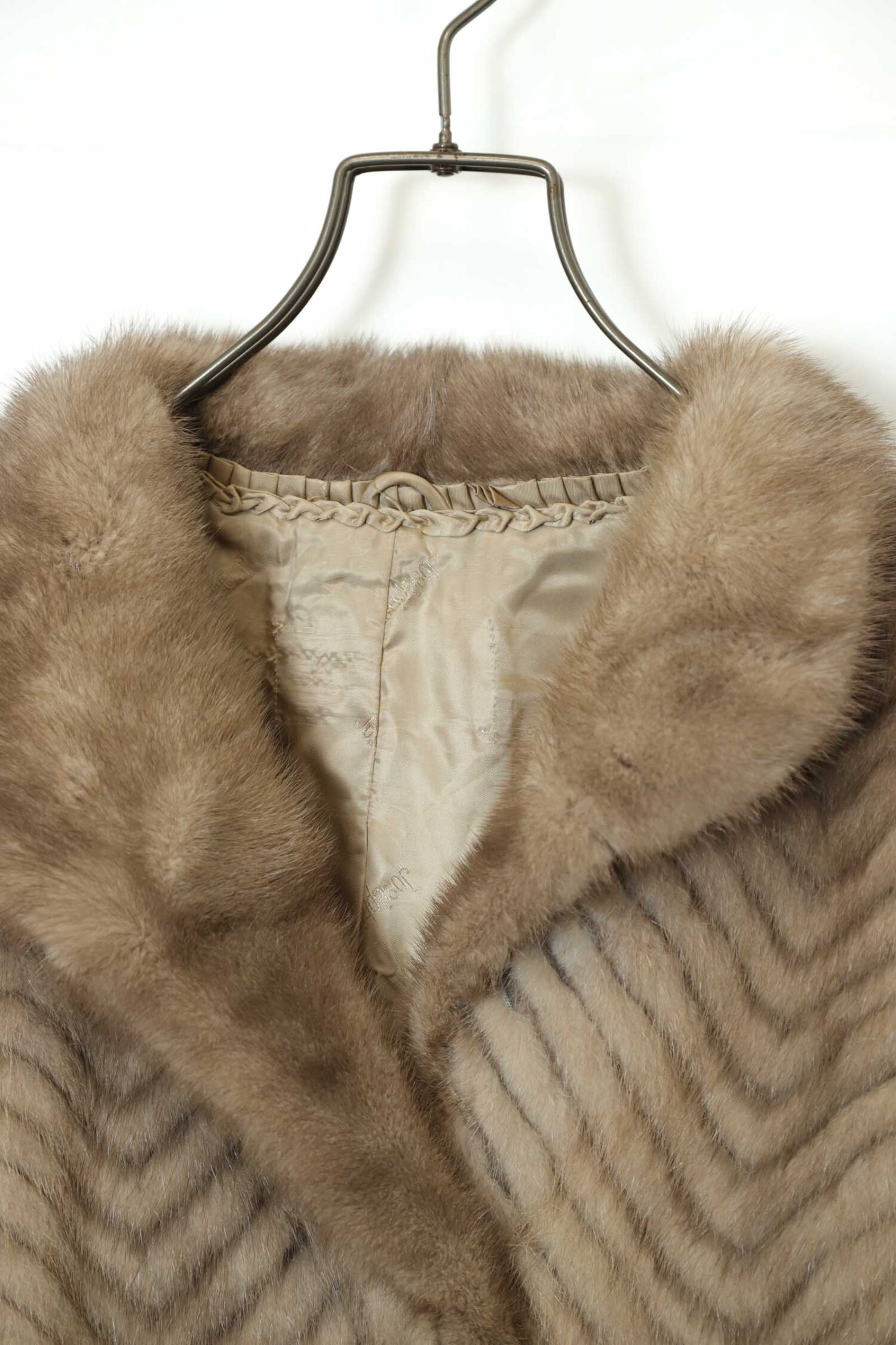 Alternative view of VINTAGE FUR COAT/M
