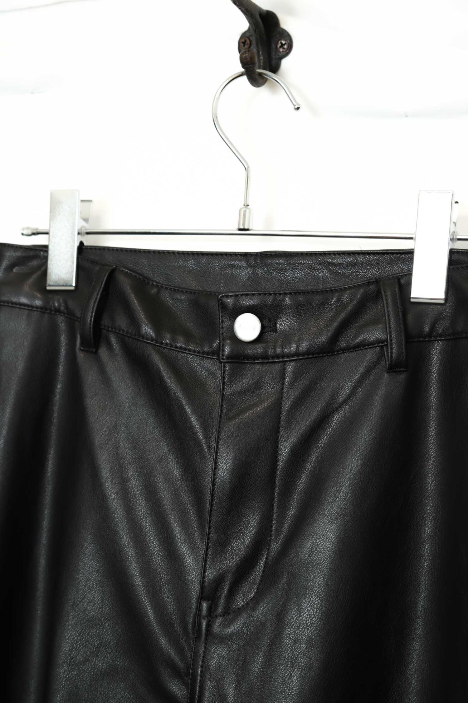 Alternative view of USED FAKE LEATHER FLARE PANTS/W70