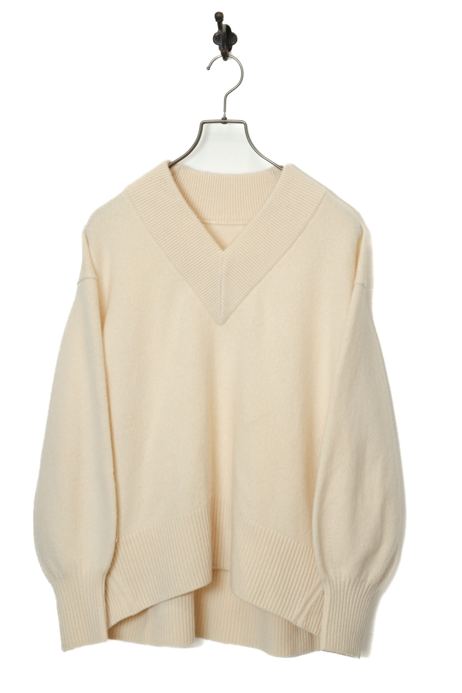 VINTAGE V-NECK KNITED SWEATER/XL