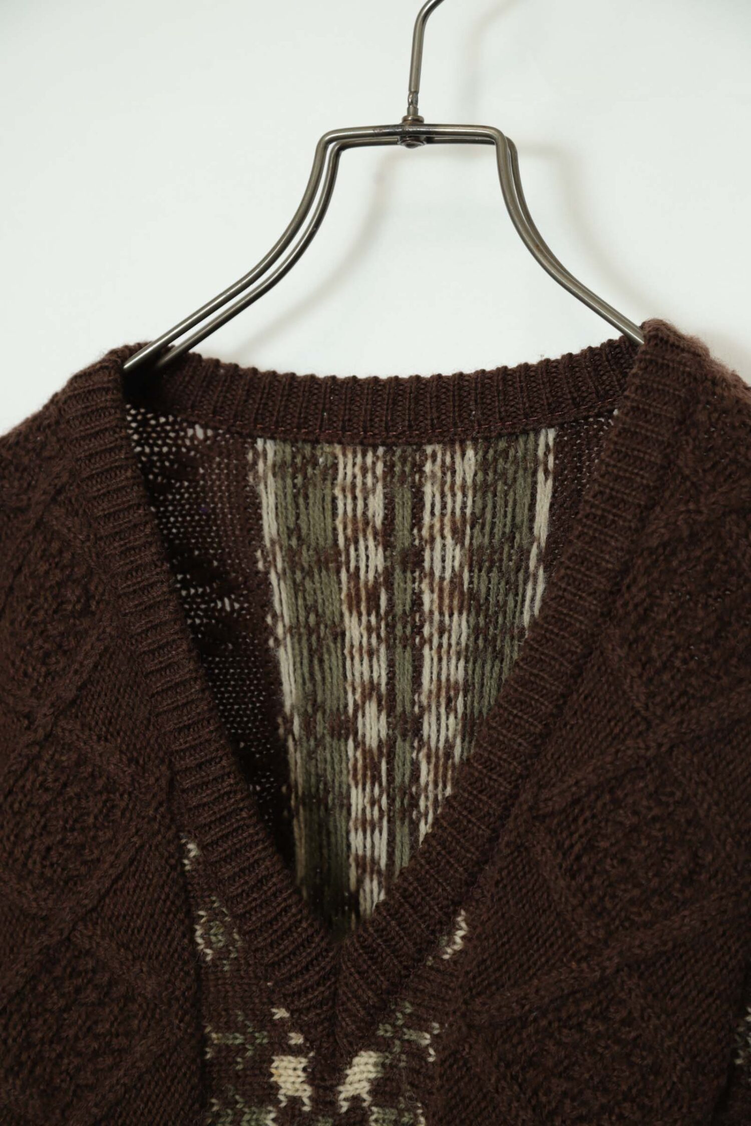Alternative view of VINTAGE V-NECK NITTED SWEATER/XL