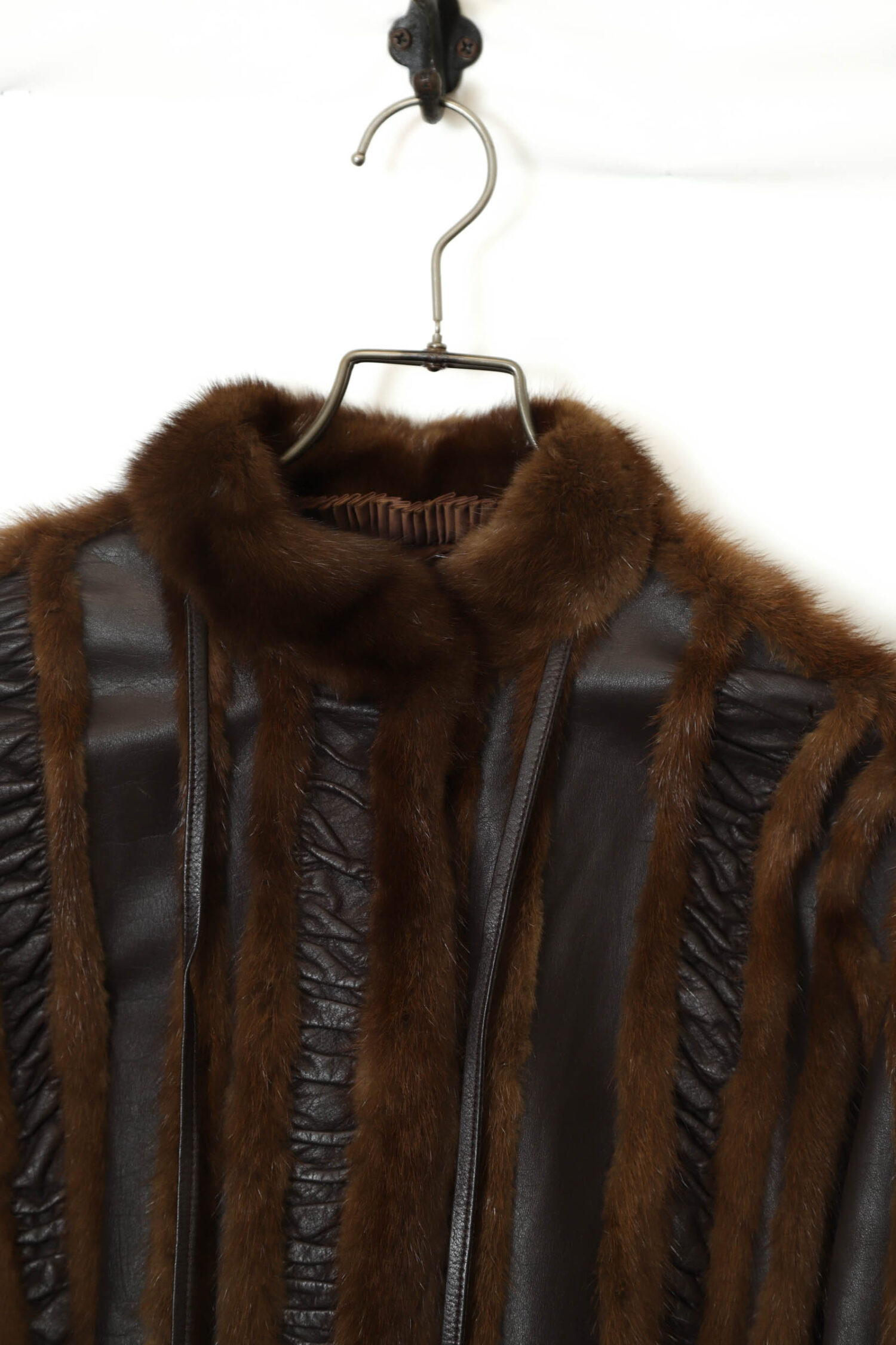 Alternative view of VINTAGE COW LEATHER FUR JACKET/M