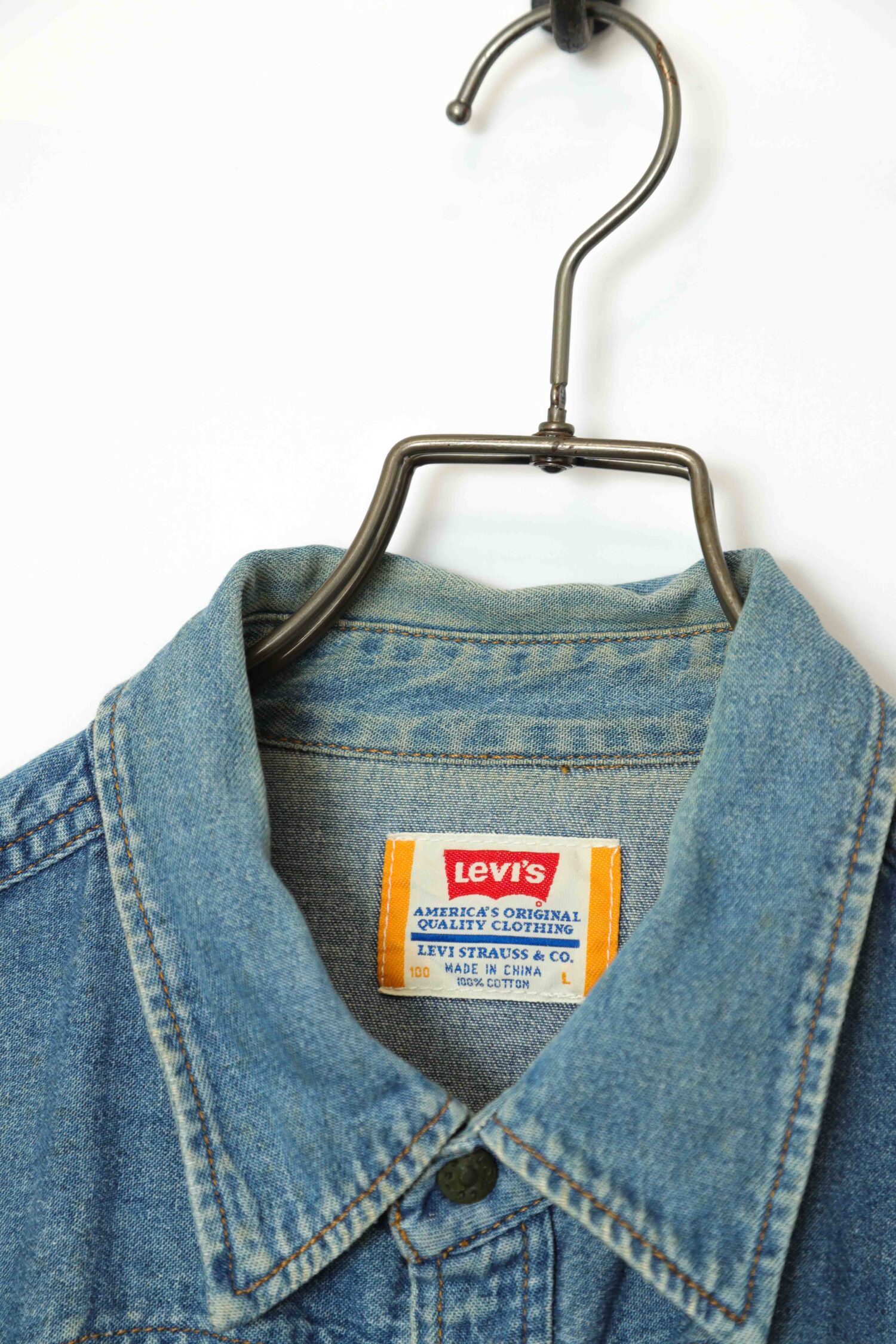 Alternative view of USED LEVIS DENIM SHIRT/XL