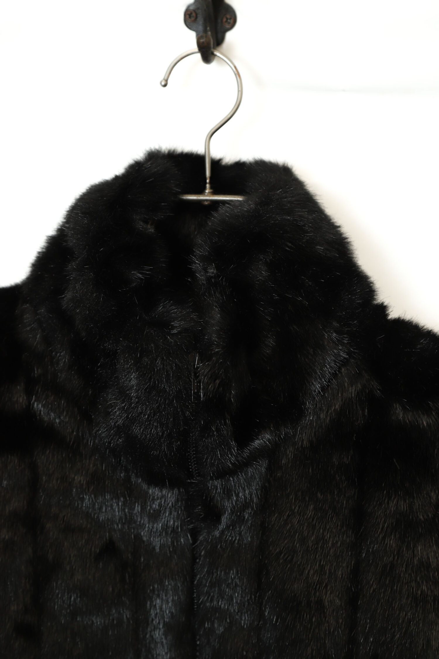 Alternative view of VINTAGE FAKE FUR VEST/M