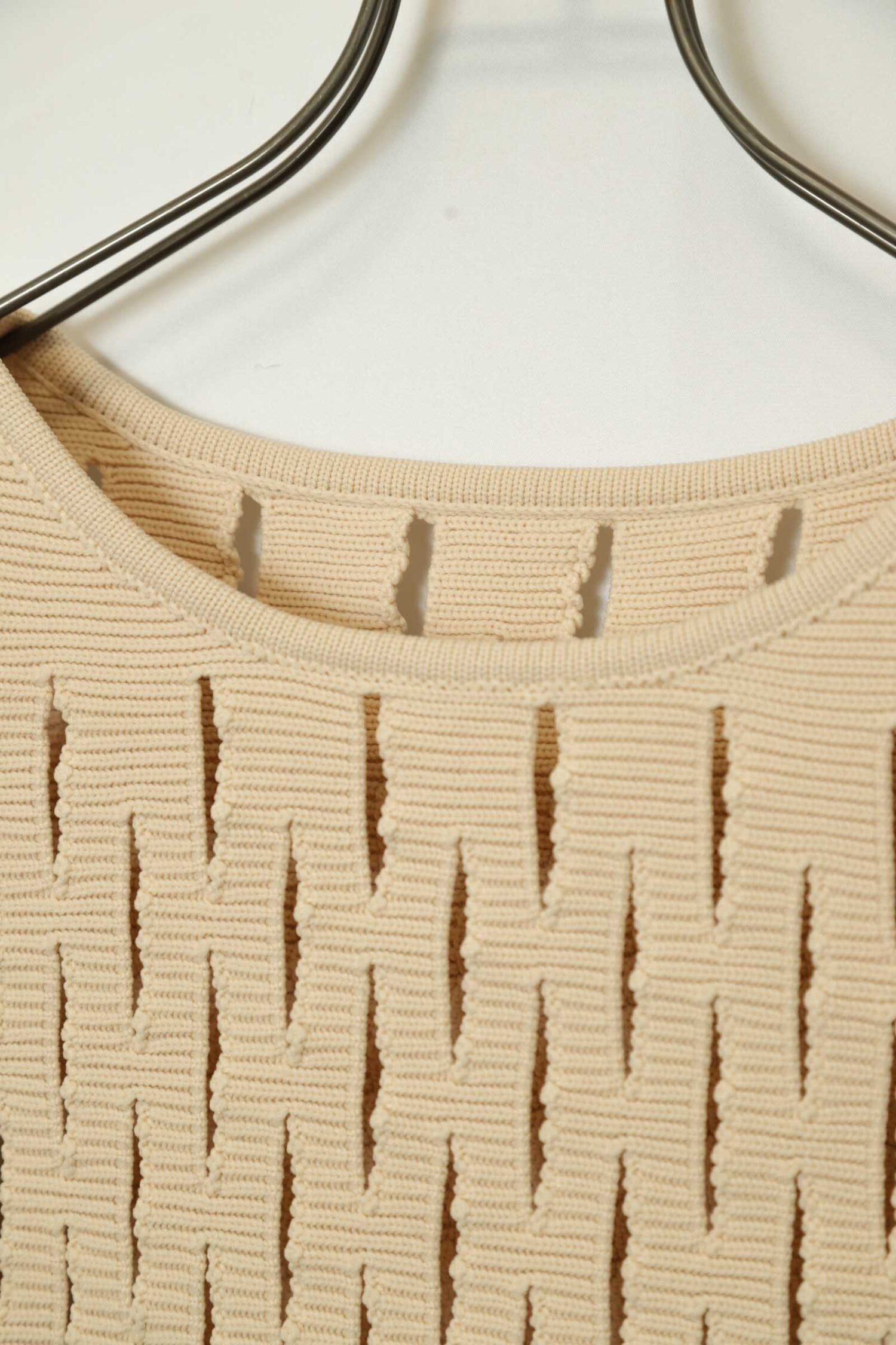 Alternative view of VINTAGE SHORT KNITED VEST/L