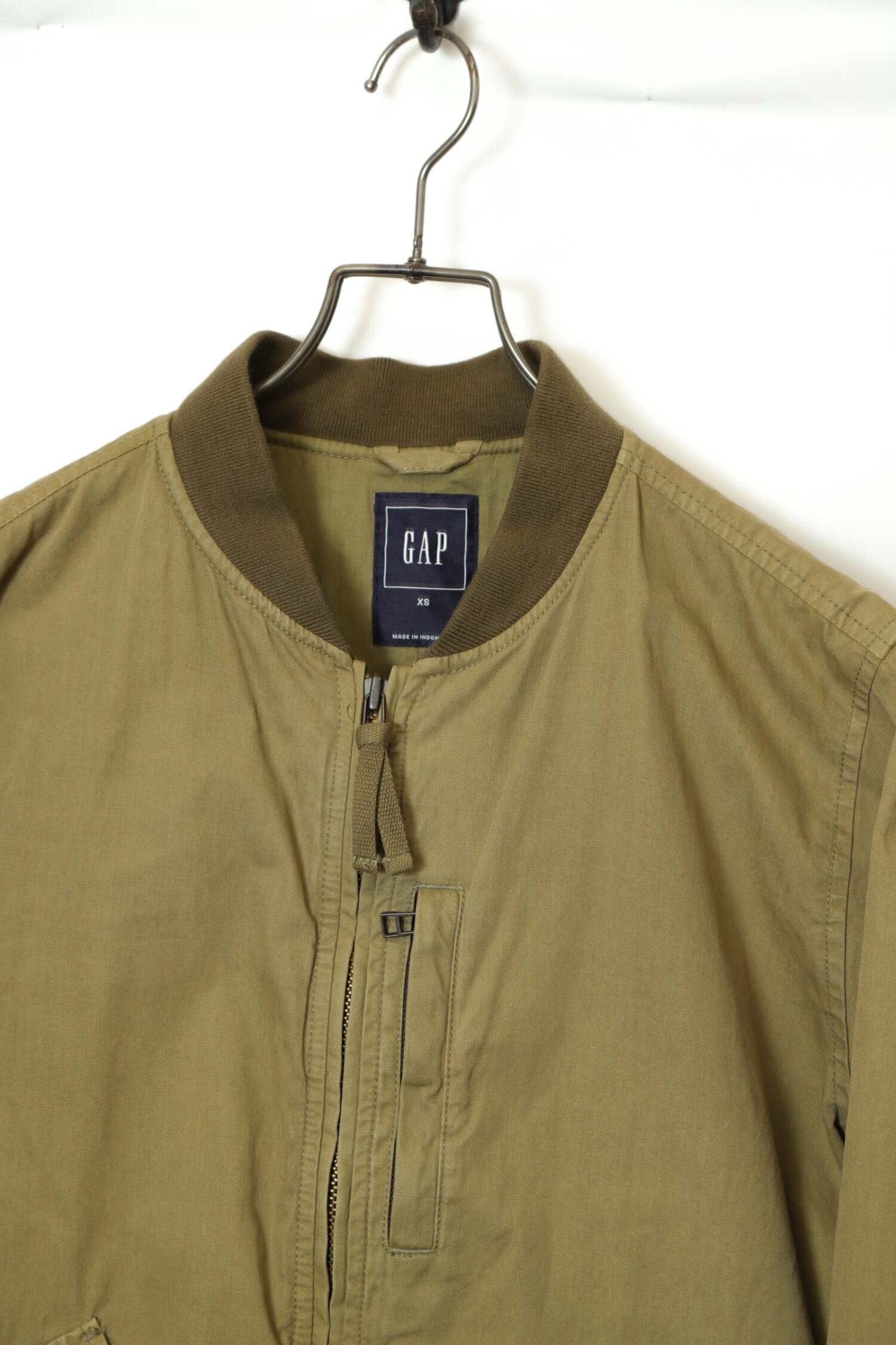 Alternative view of USED GAP BOMBER JACKET/M