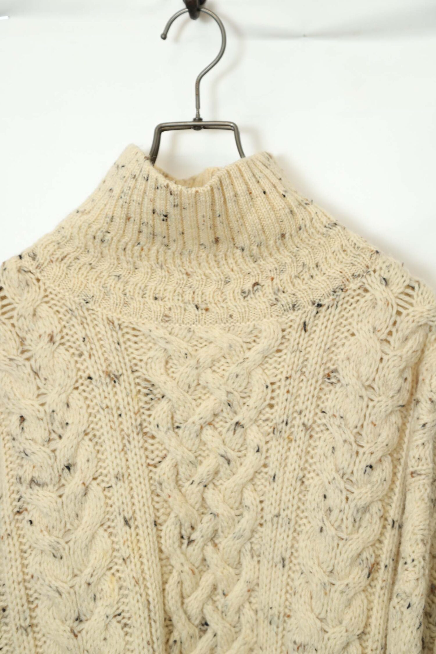 Alternative view of USED KNITTED SWEATER/MADE IN ENGLAND/XL