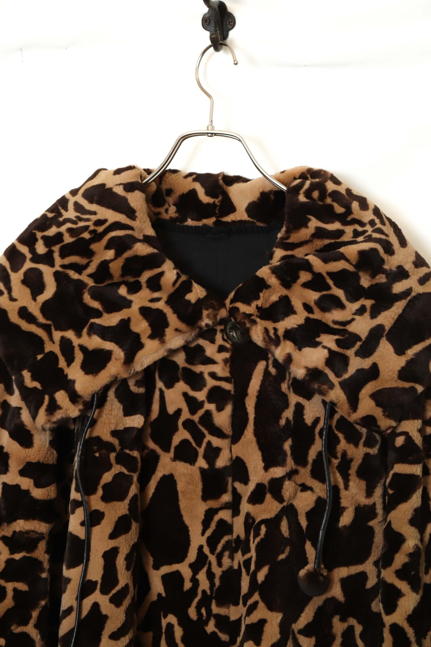 Alternative view of VINTAGE FUR COAT/XL