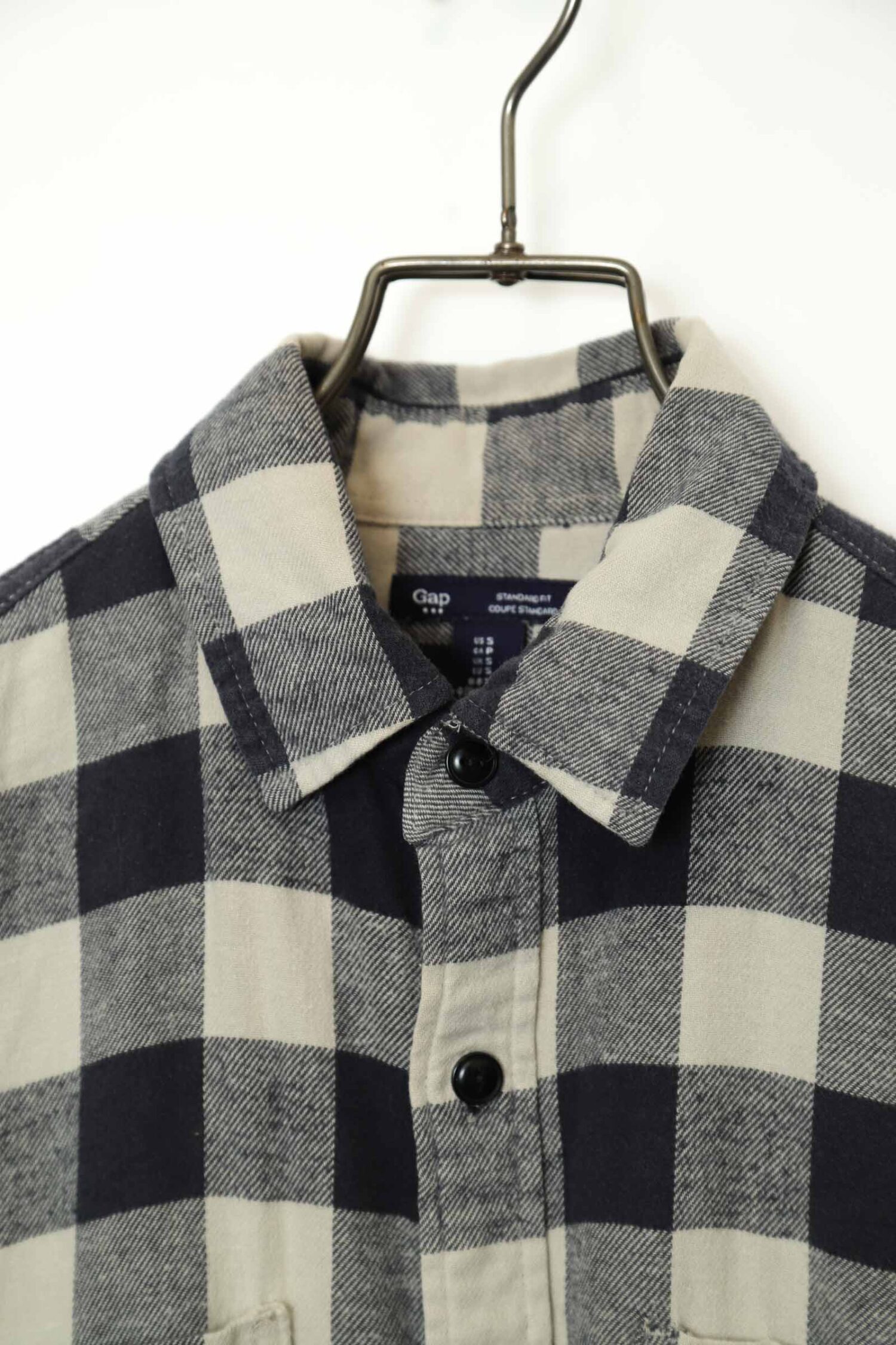 Alternative view of USED GAP BLACK CHECK PATTERN SHIRT/S