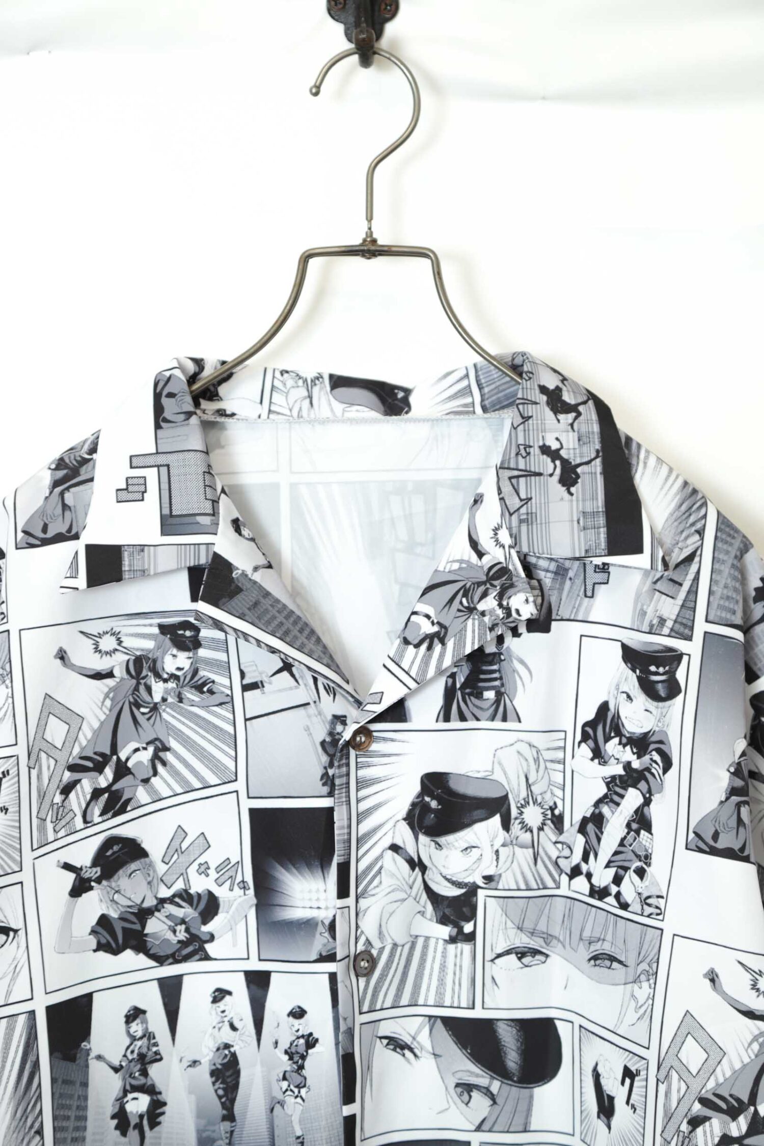 Alternative view of USED ANIME PRINTED SHIRT/L
