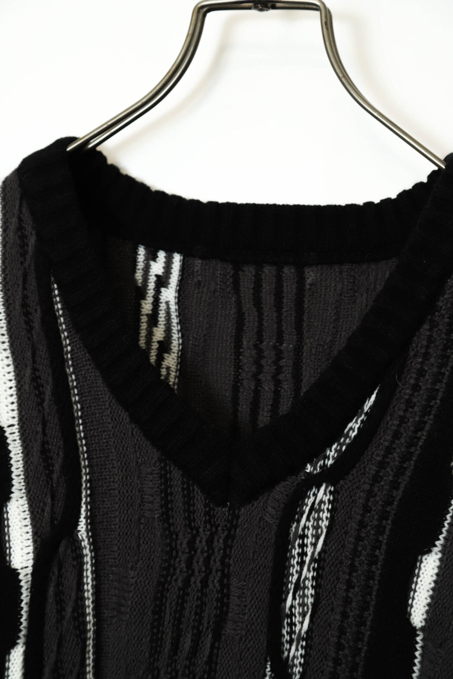 Alternative view of VINTAGE 3D KNITED VEST/L