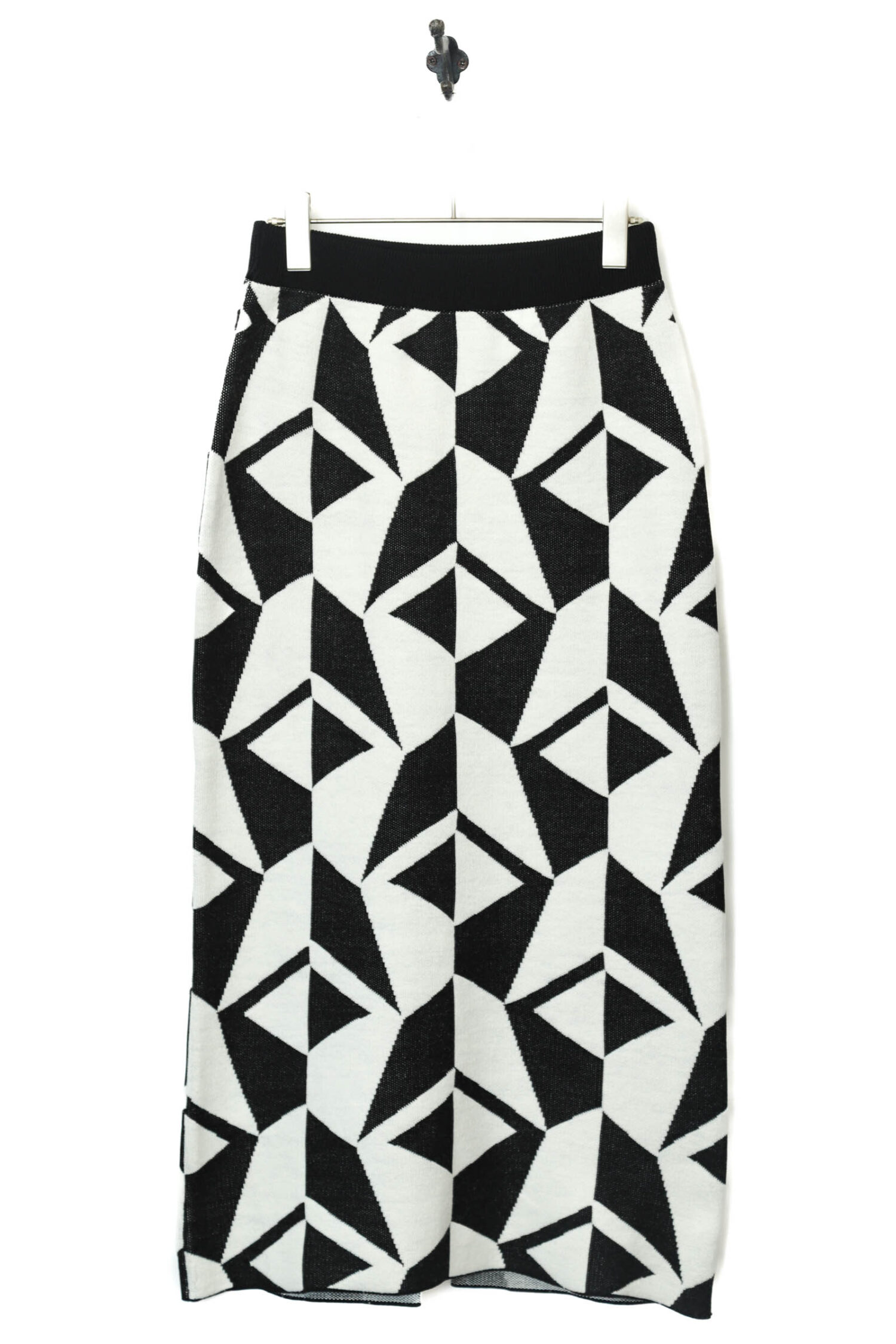 USED KNITTED SKIRT/W66-74