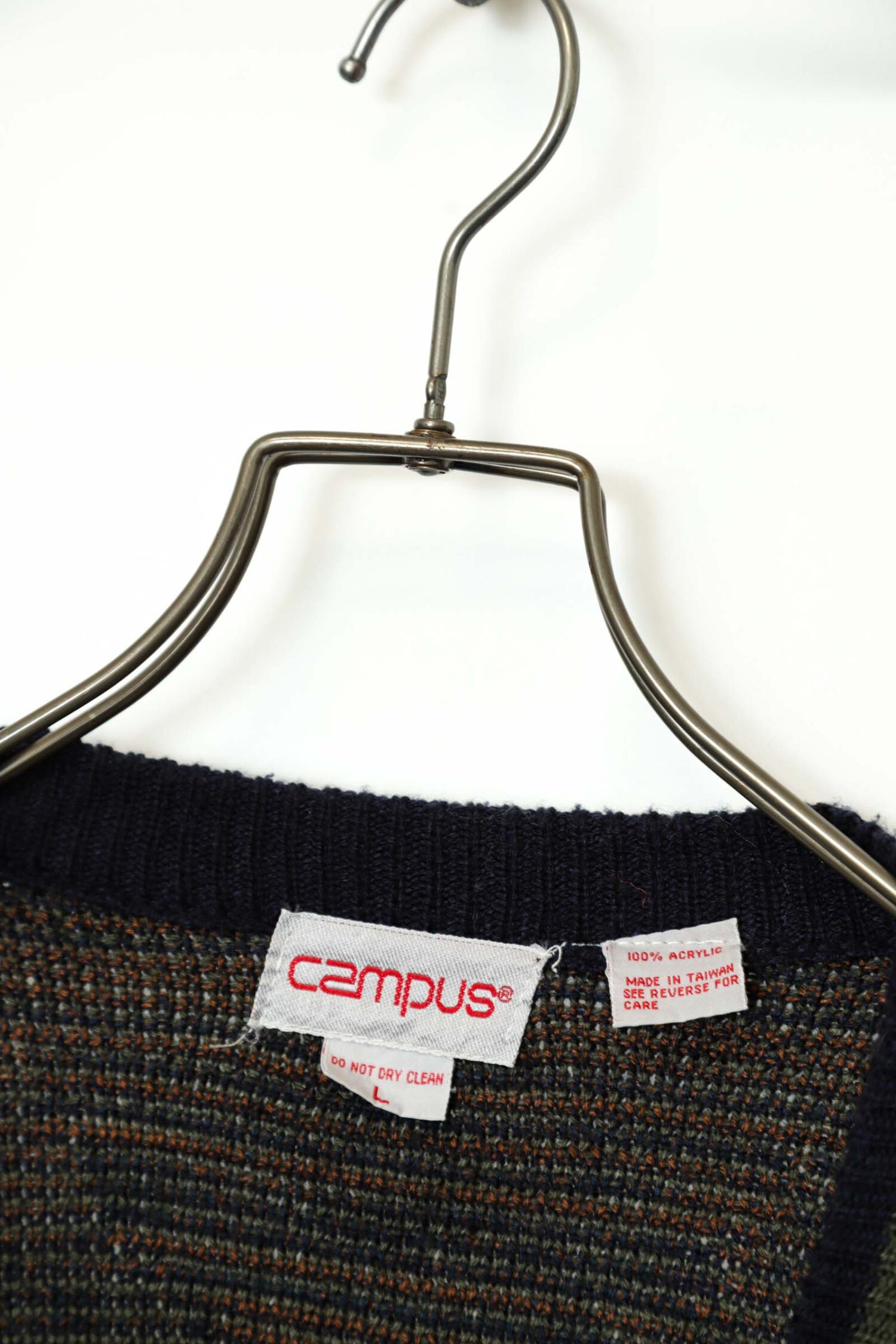 Alternative view of VINTAGE KNITED CARDIGAN/L