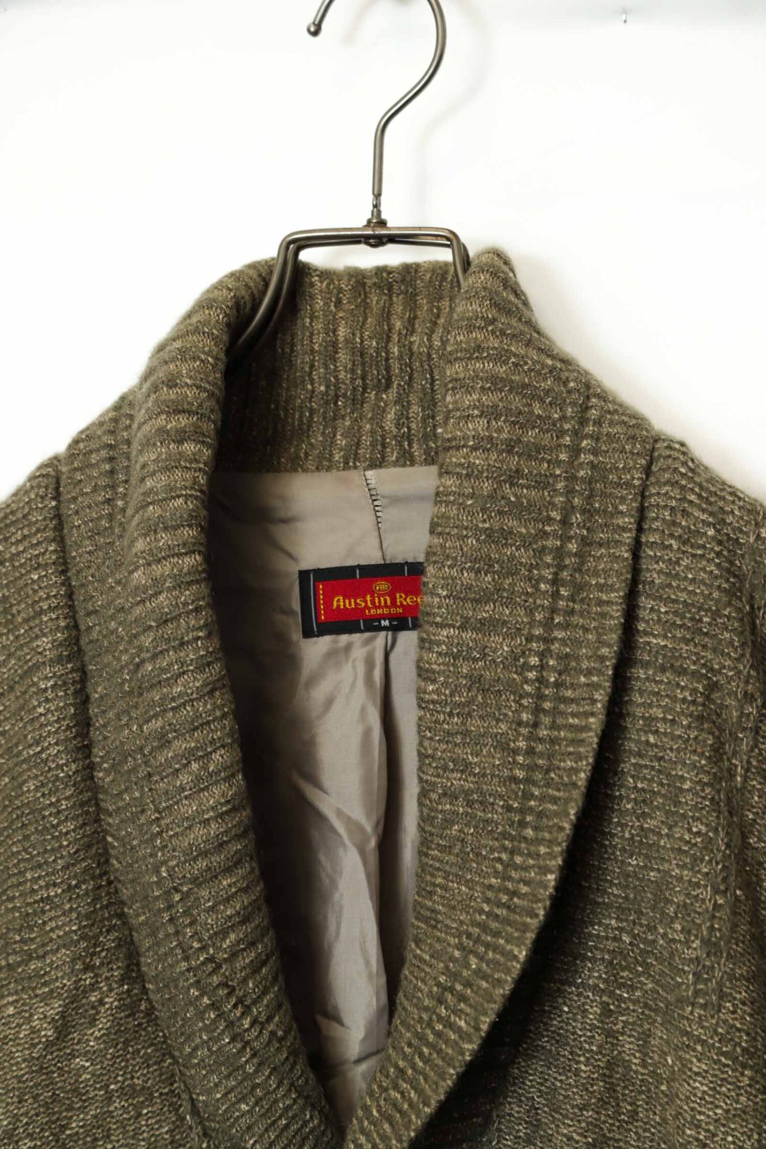 Alternative view of USED KNITED CARDIGAN/AUSTIN REED/M