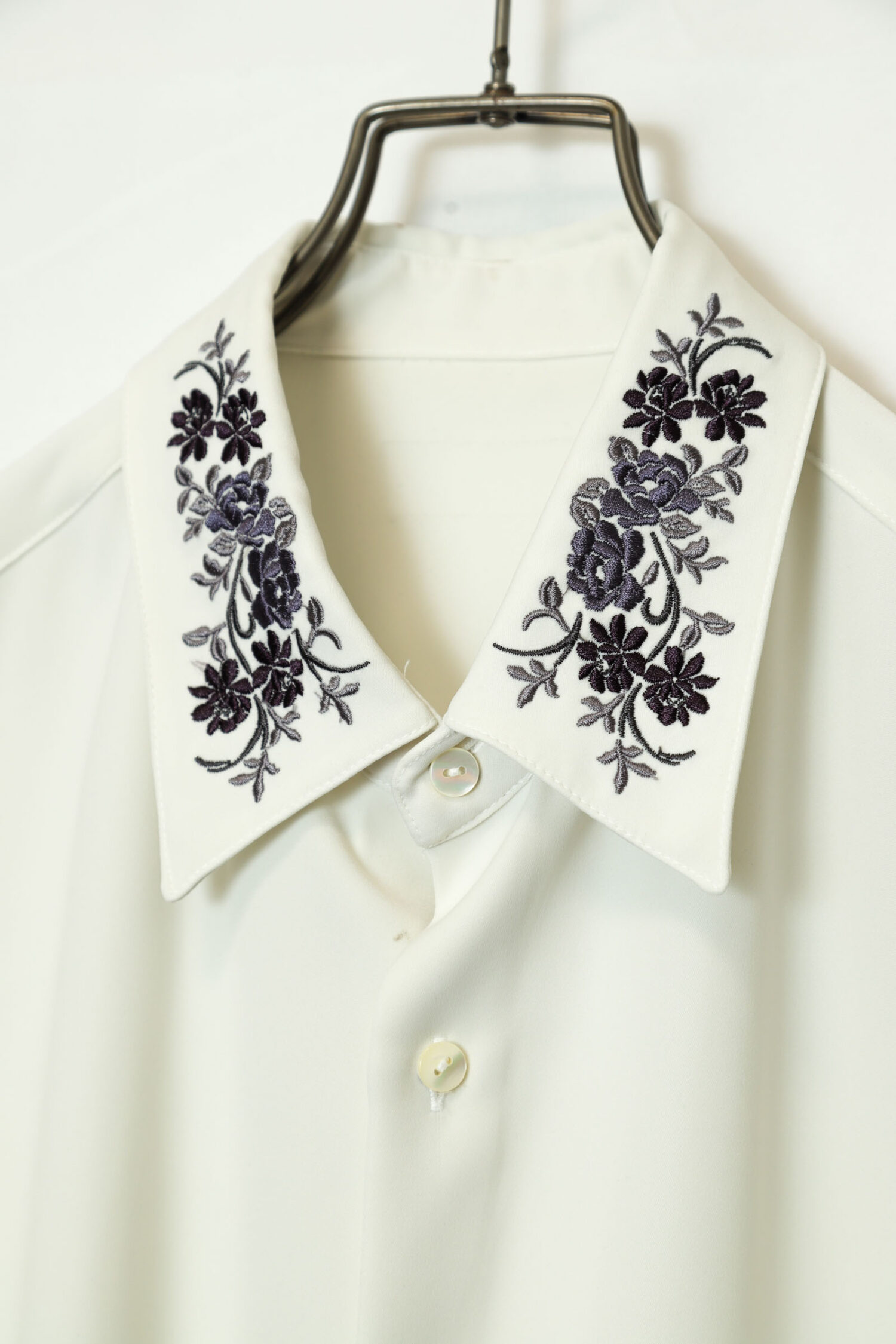 Alternative view of VINTAGE EMBROIDERY SHIRT/XL