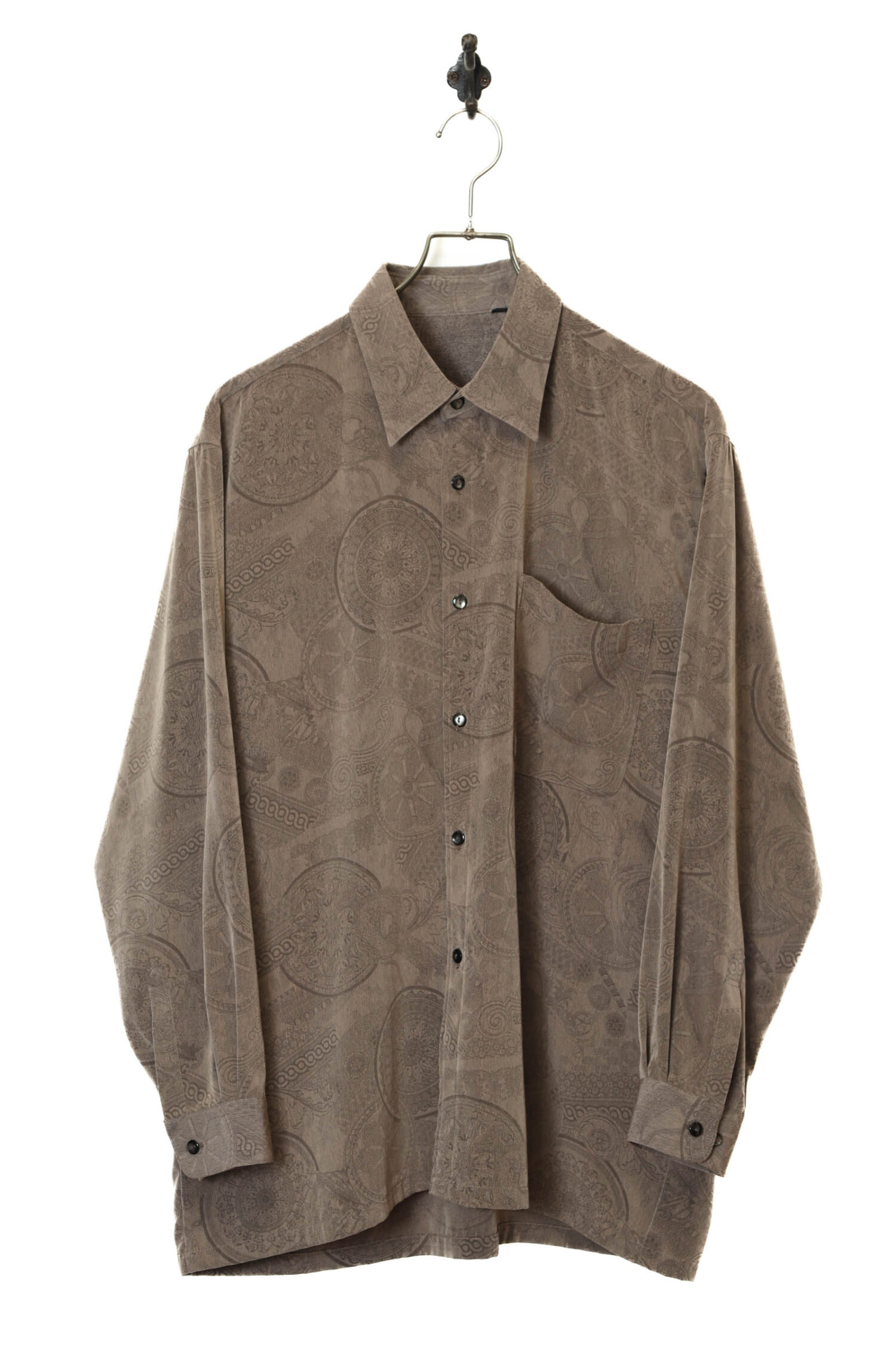 IZOD LACOSTE(アイゾッド ラコステ)の年代別タグの特徴まとめ！各