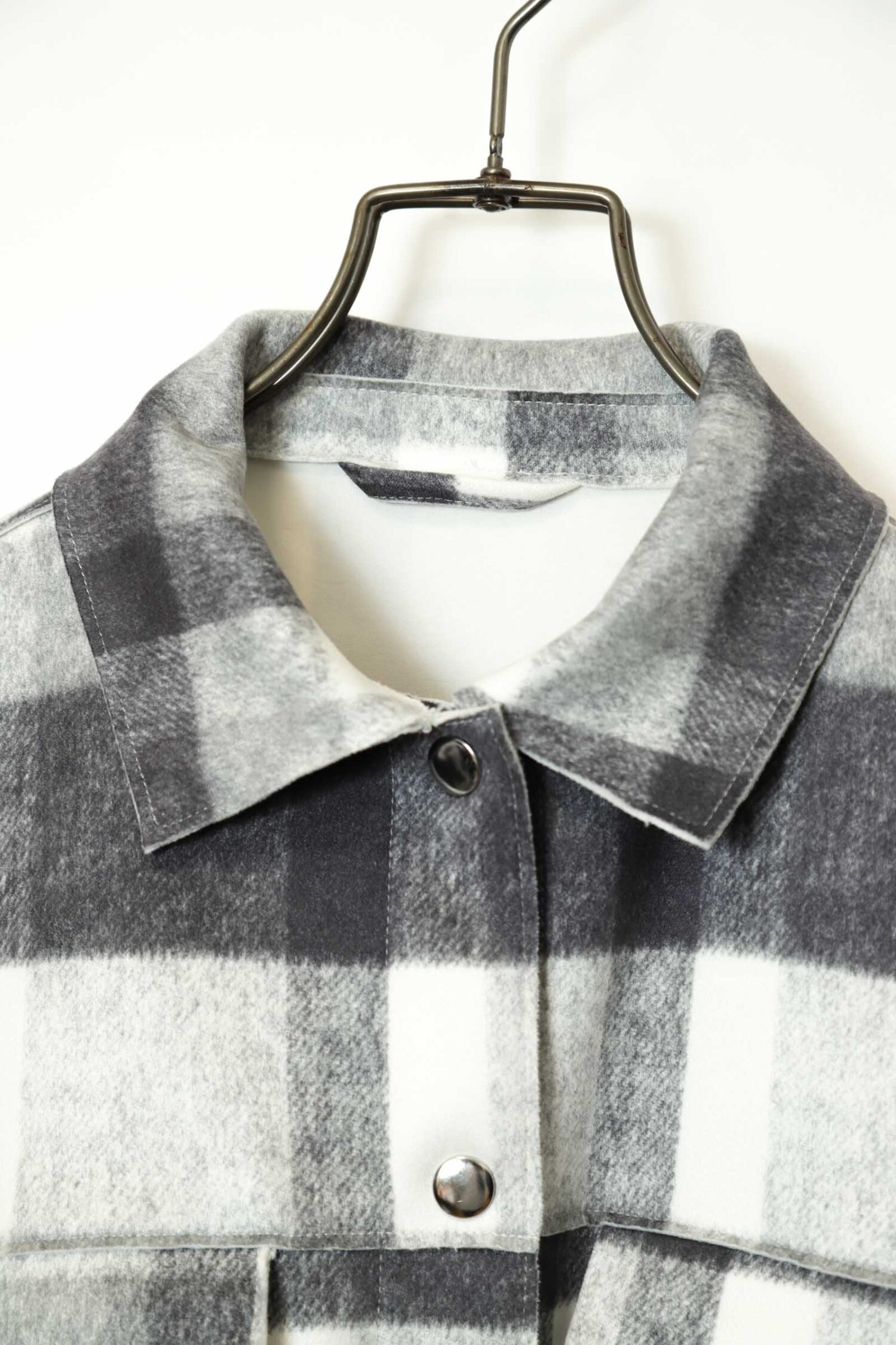 Alternative view of USED CUT-OFF SHORT CHECK SHIRT/L