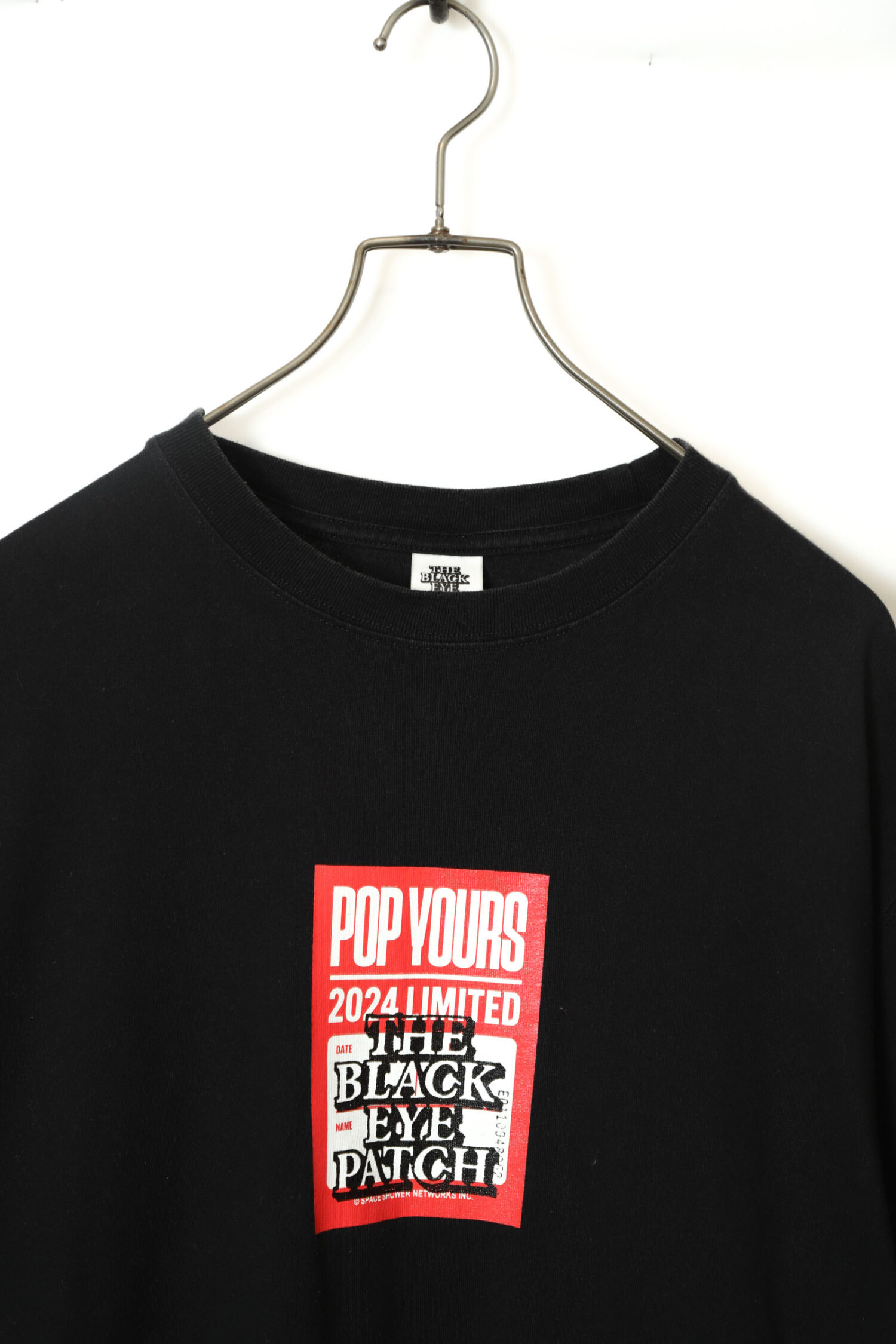 Alternative view of USED THE BLACK EYE PATCH PRINTED T-SHIRT/L