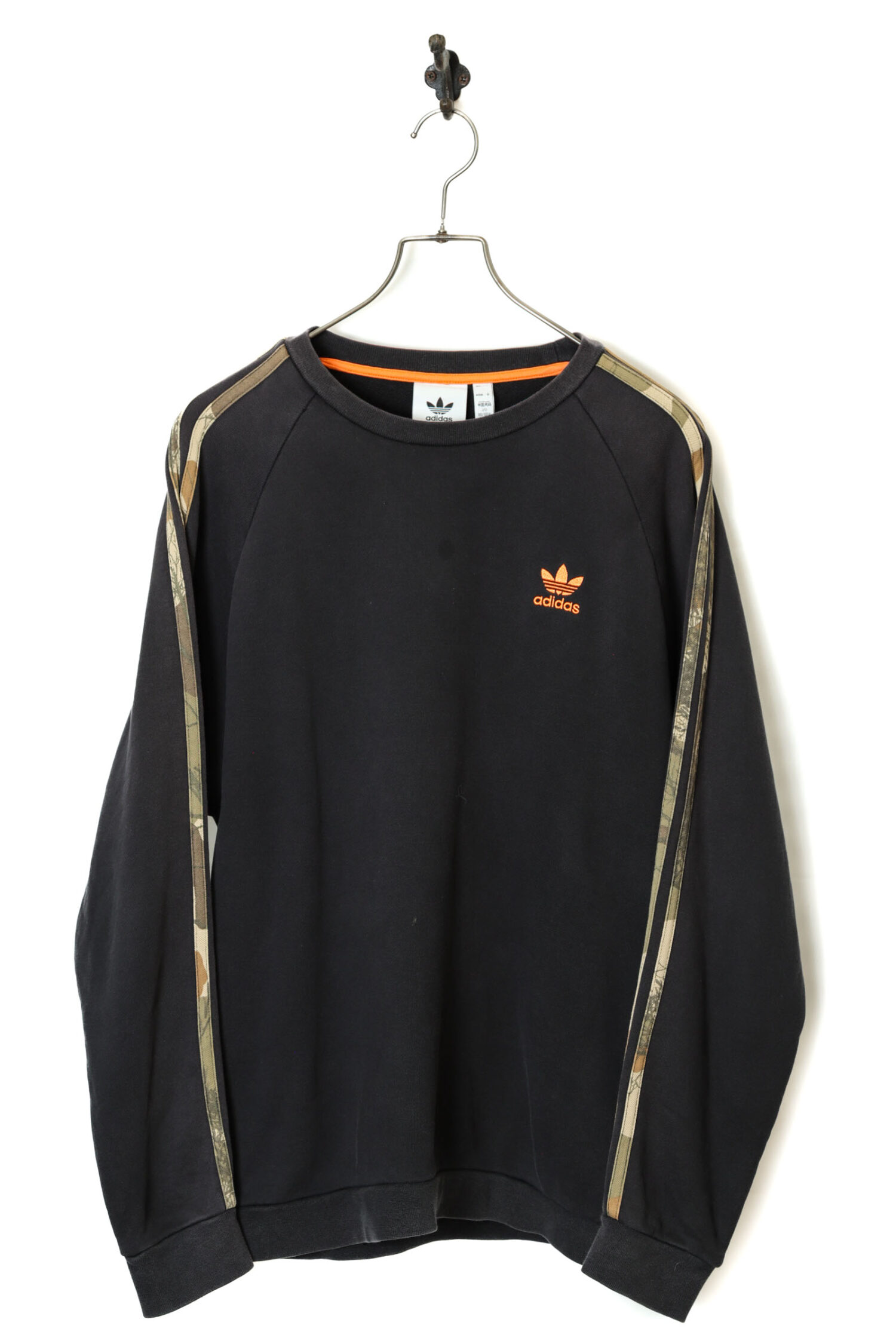 USED ADIDAS SWEAT SHIRT/XL