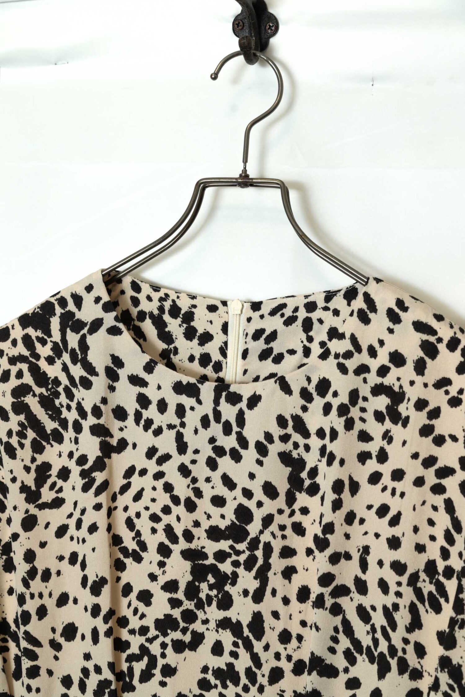 Alternative view of VINTAGE PRINTED ONE-PIECE DRESS/L