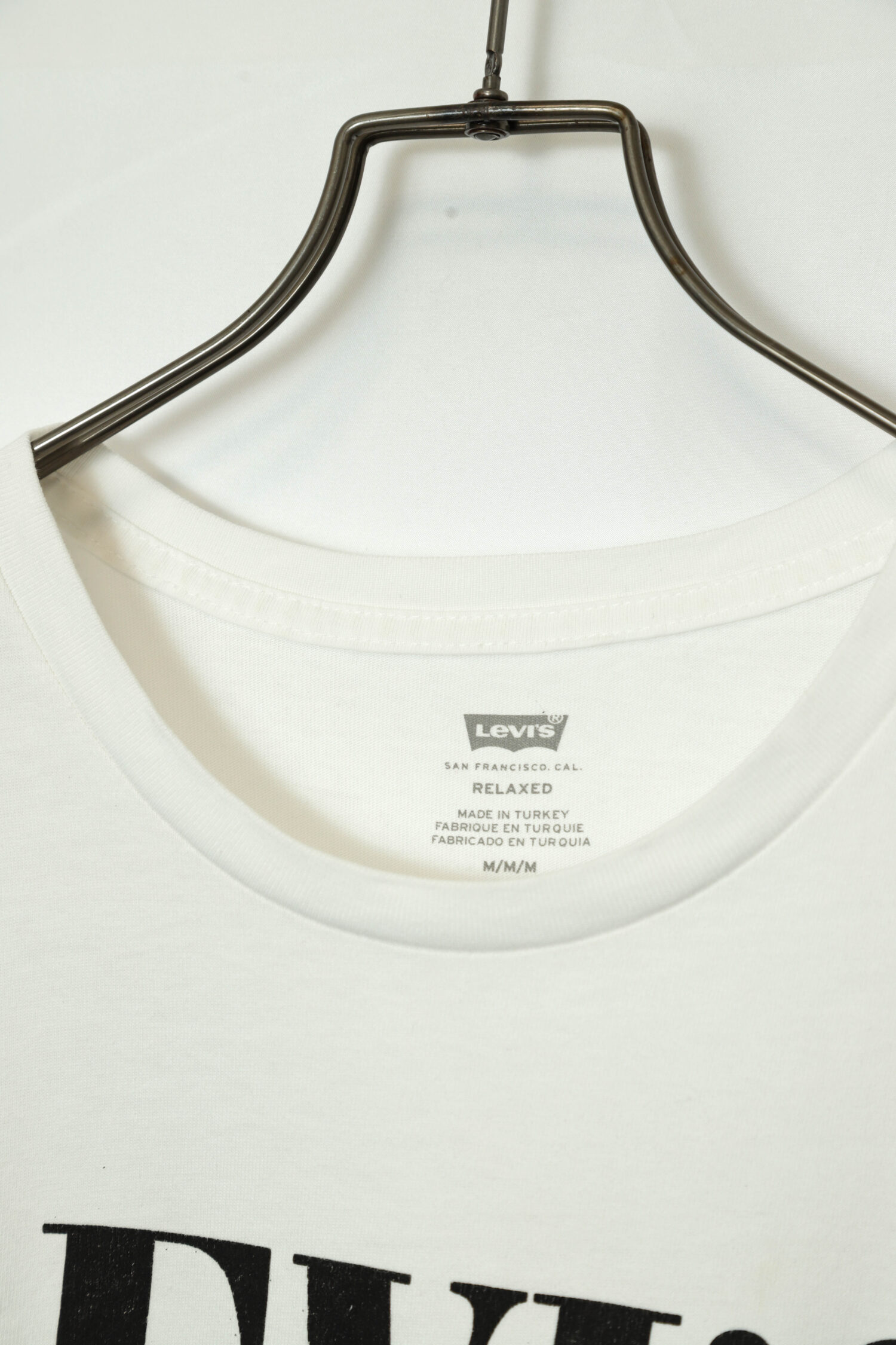Alternative view of USED LEVIS PRINTED T-SHIRT/M