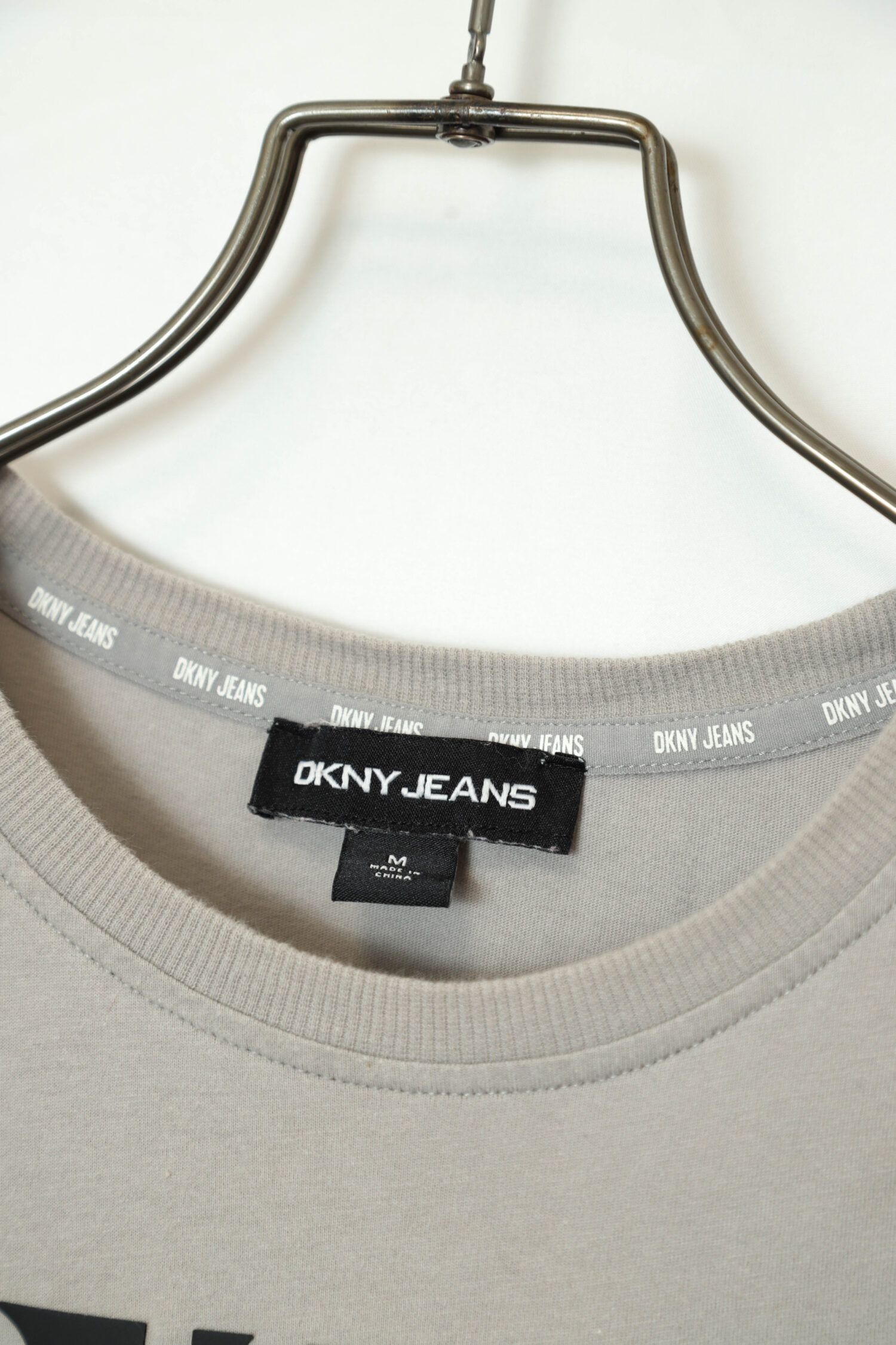 Alternative view of USED DKNY PRINTED T-SHIRT/M