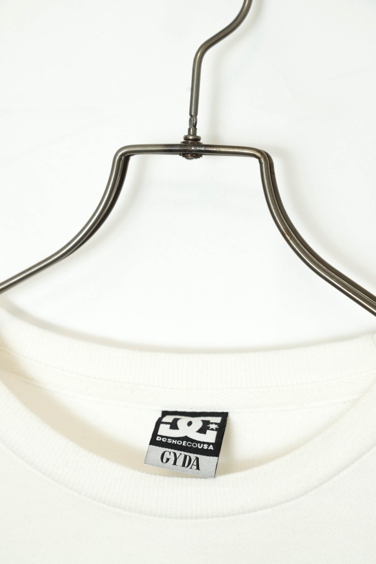 Alternative view of USED DC SHOES LONG SLEEVE T-SHIRT/XL
