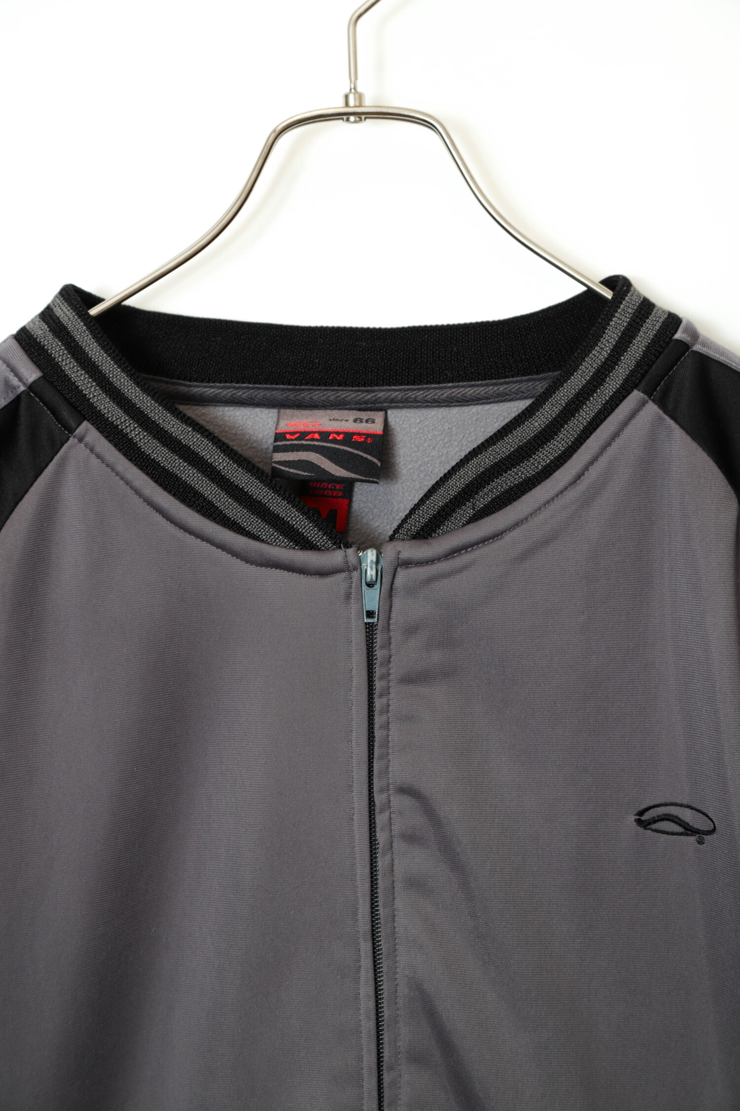 Alternative view of USED VANS TRACK JACKET/M
