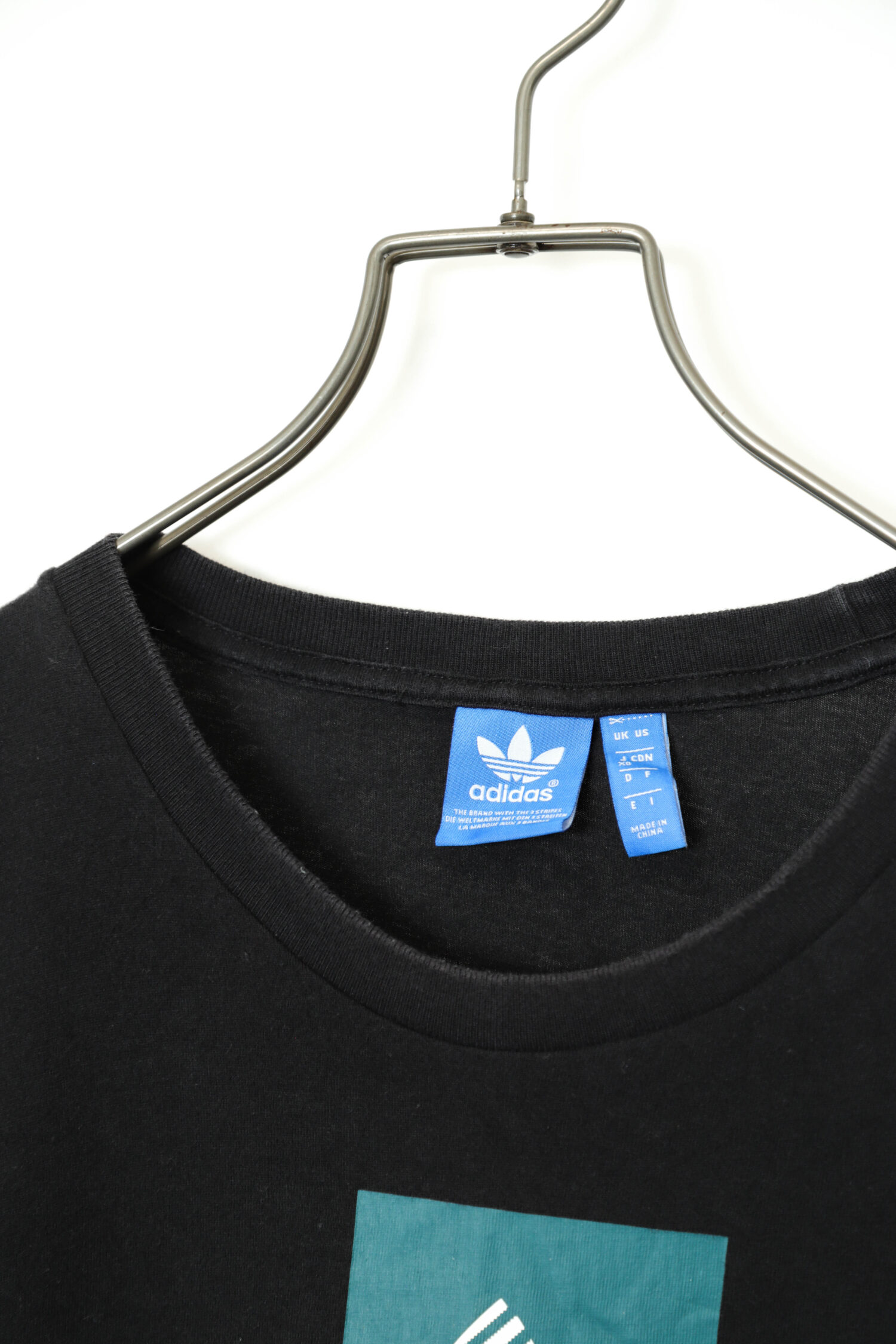 Alternative view of USED PRINTED T-SHIRT/ADIDAS/XS