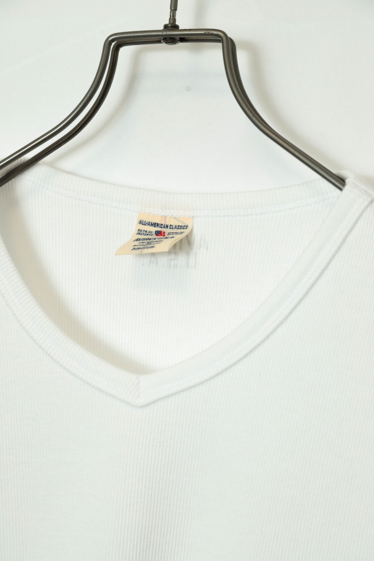 Alternative view of USED AVIREX V-NECK T-SHIRT/M