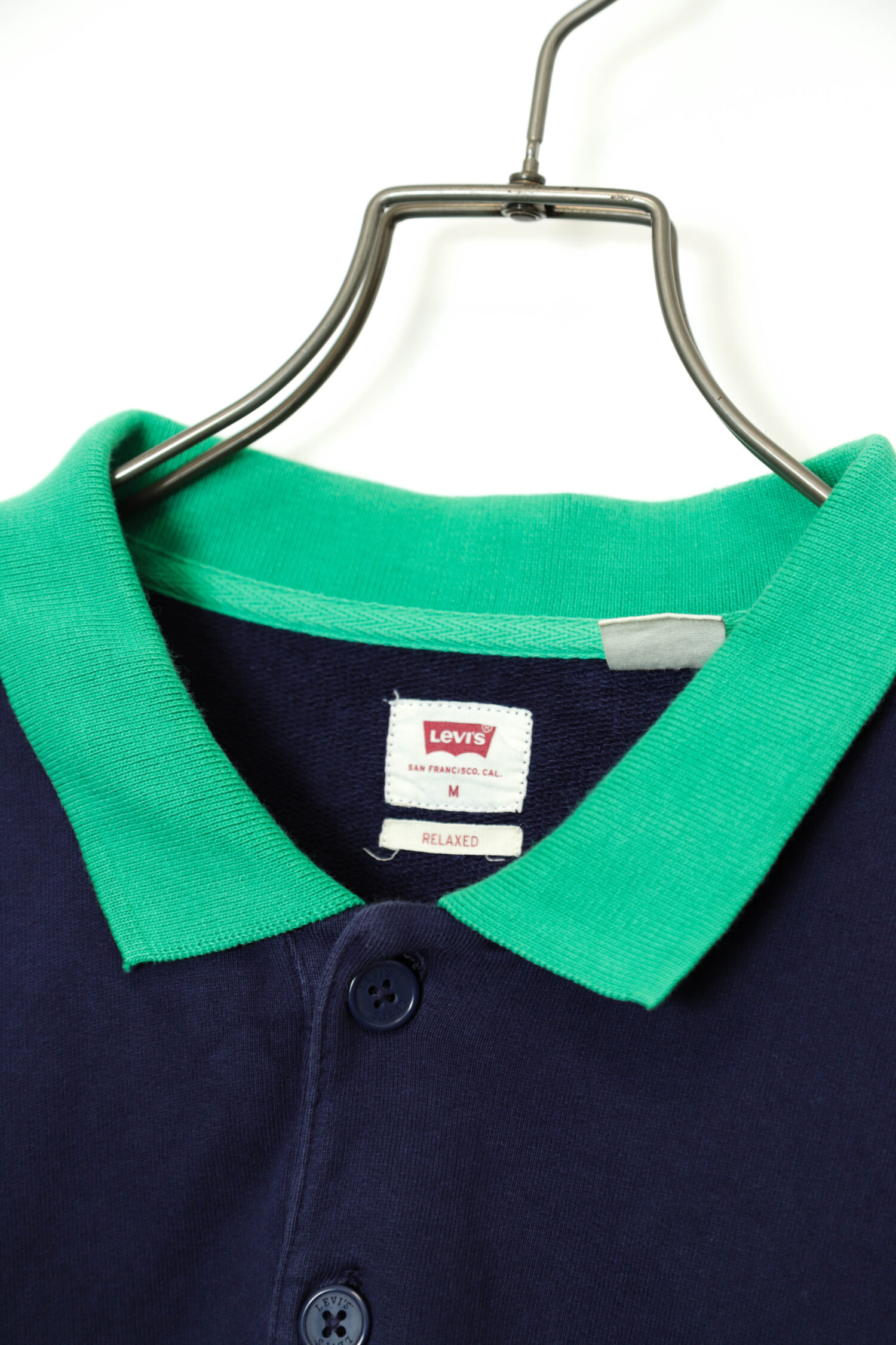 Alternative view of USED LEVIS SWEAT PULL OVER/XL