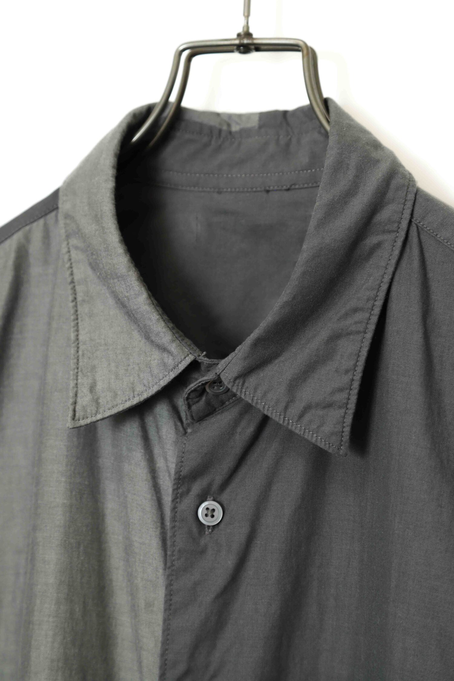 Alternative view of USED SHORT SLEEVE SHIRT/XL