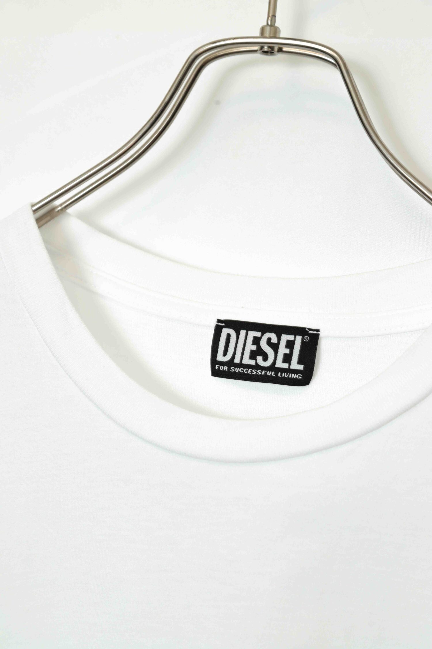 Alternative view of USED DIESEL PRINTED T-SHIRT/L