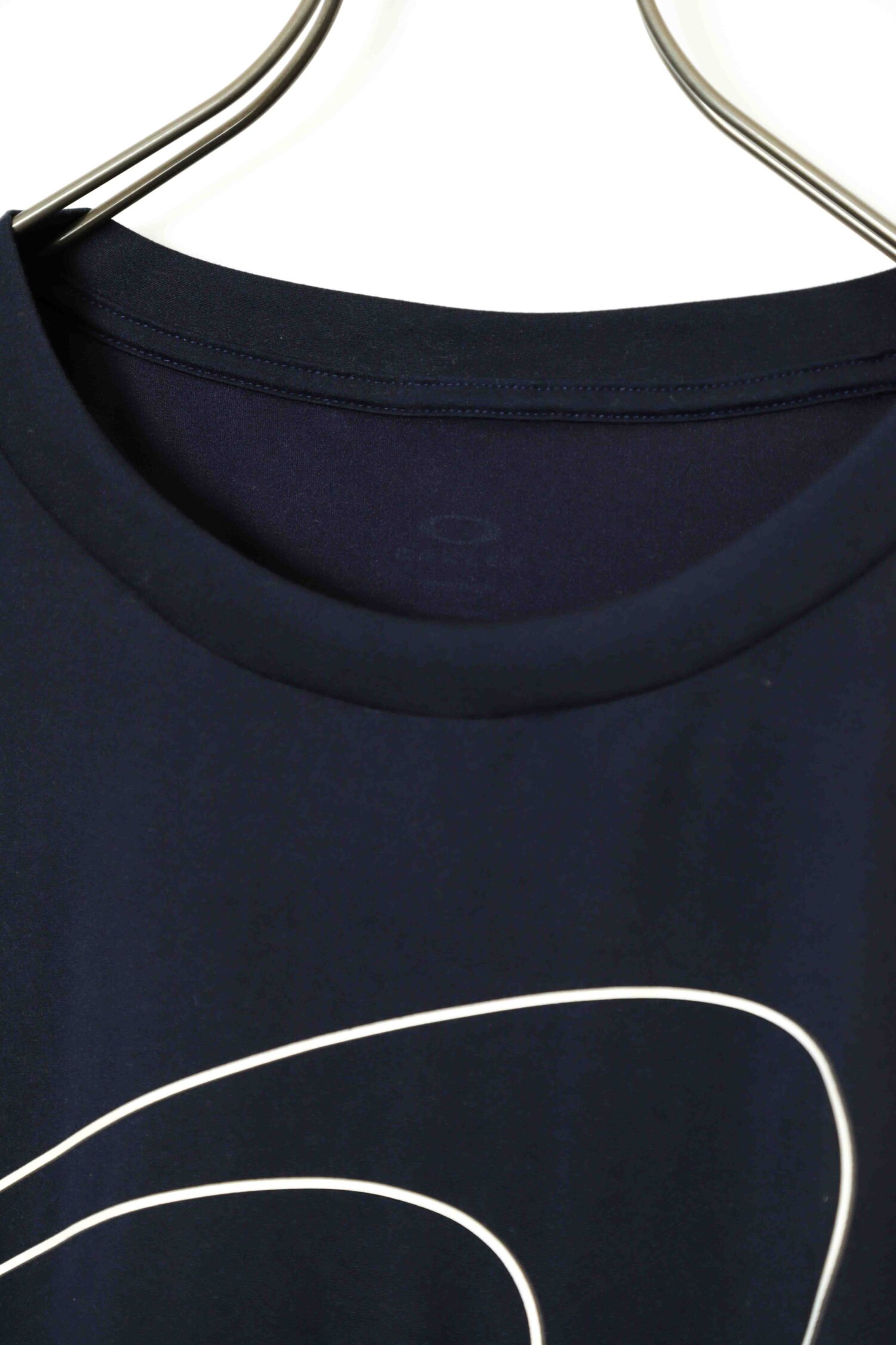Alternative view of USED OAKLEY PRINTED T-SHIRT/XL