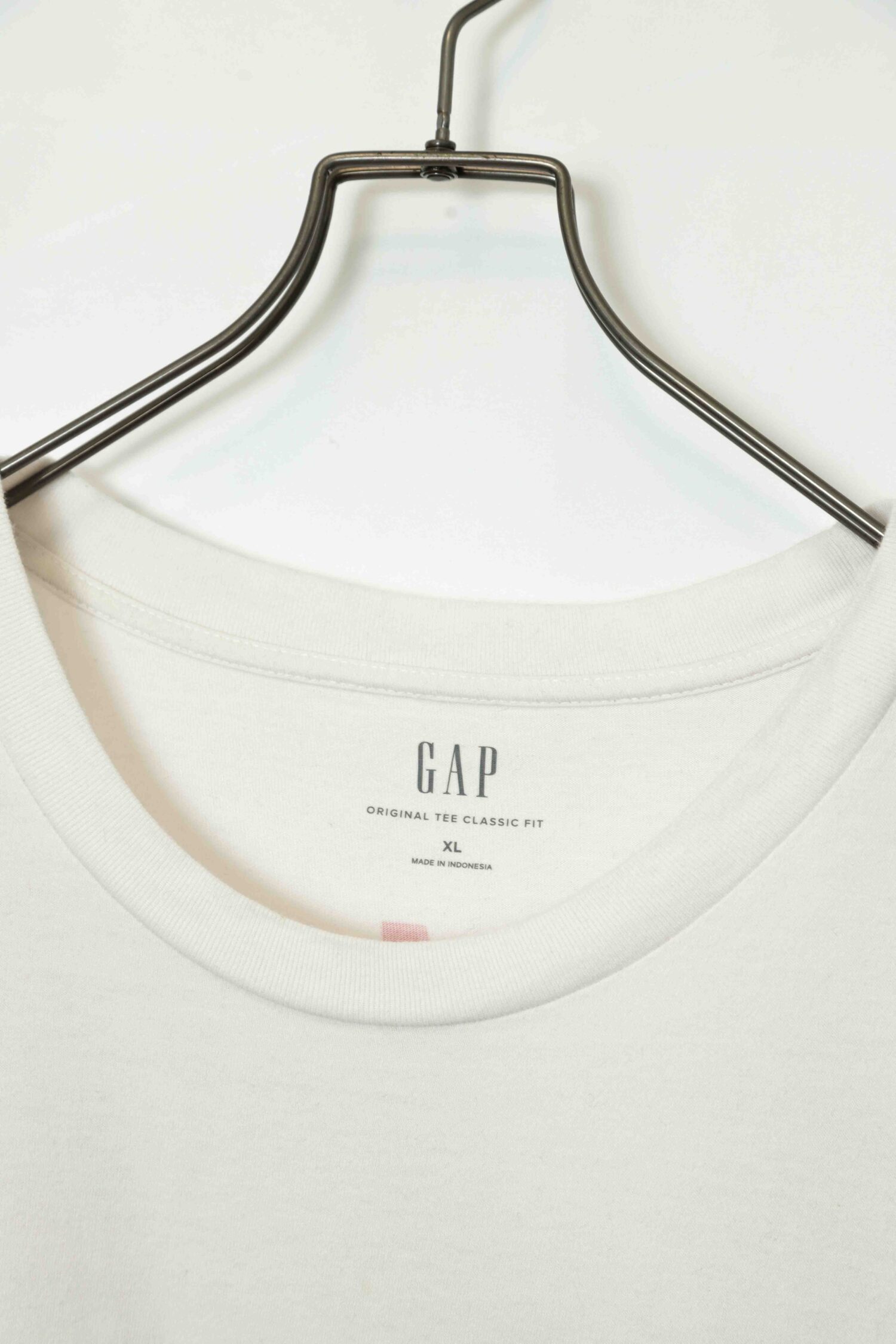 Alternative view of USED GAP PRINTED T-SHIRT/XL
