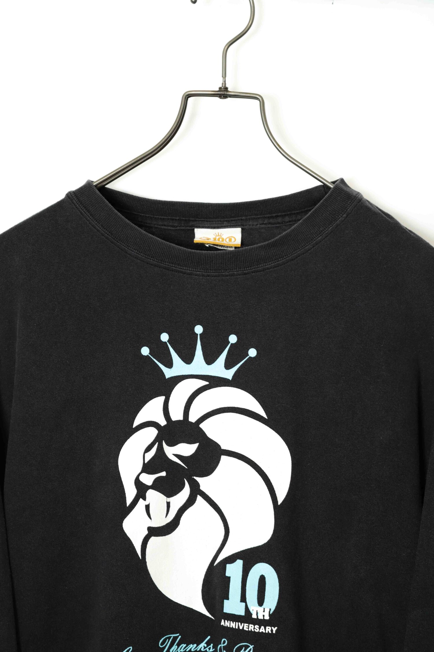 Alternative view of USED NESTABRAND PRINTED LONG SLEEVE T-SHIRT/L