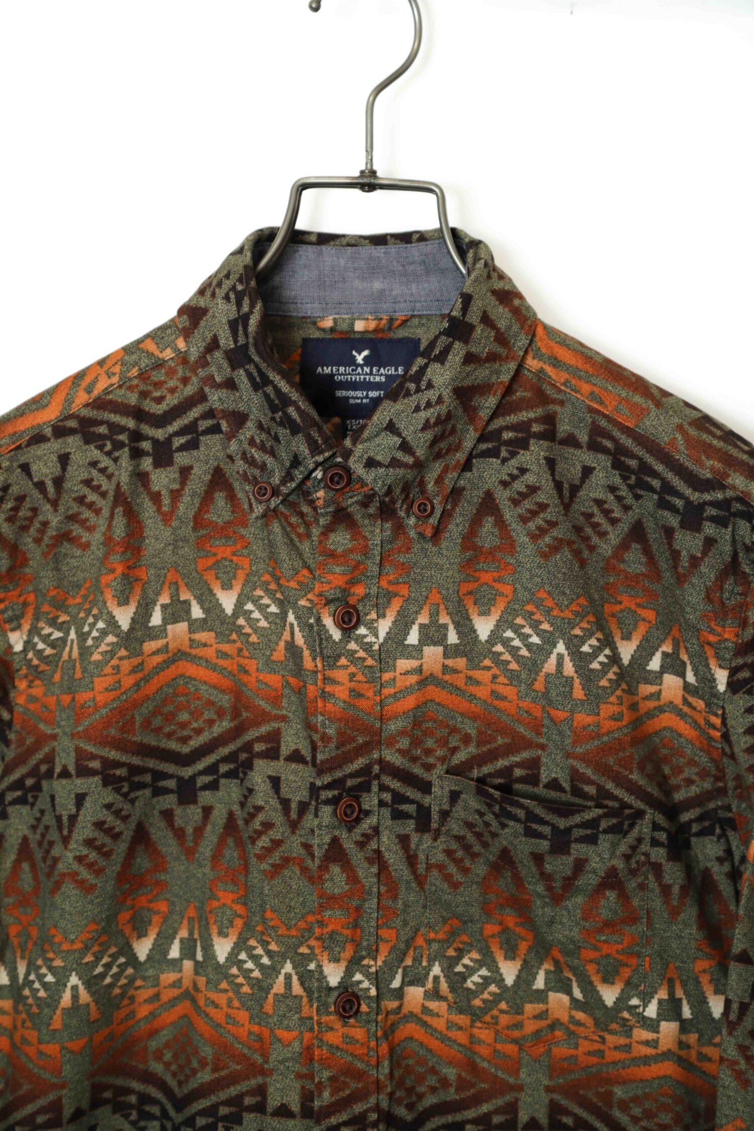 Alternative view of USED AMERICAN EAGLE PRINTED SHIRT/M