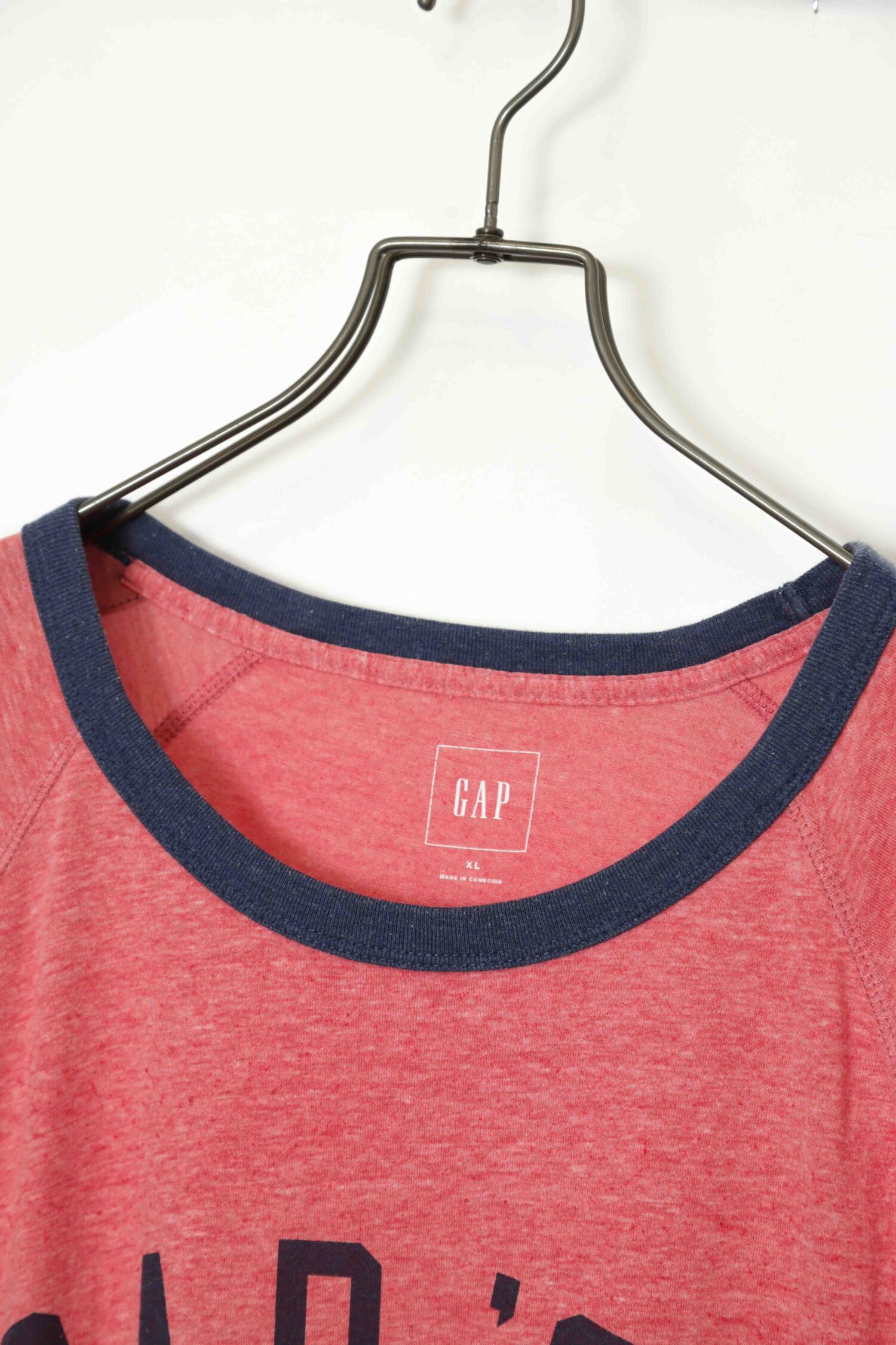 Alternative view of USED GAP PRINTED SHIRT/XL