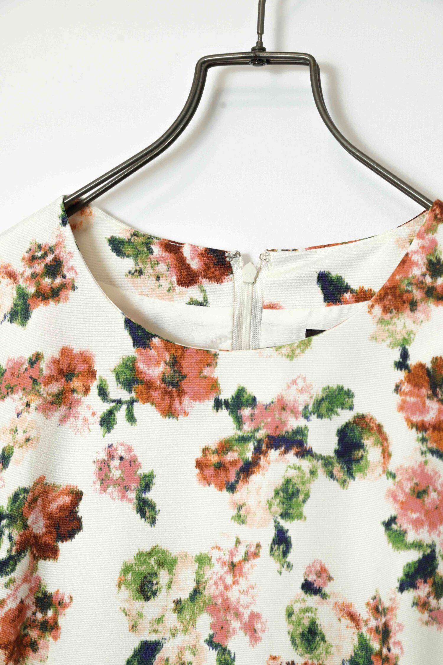 Alternative view of USED JEWEL CHANGES ONE-PIECE DRESS/M