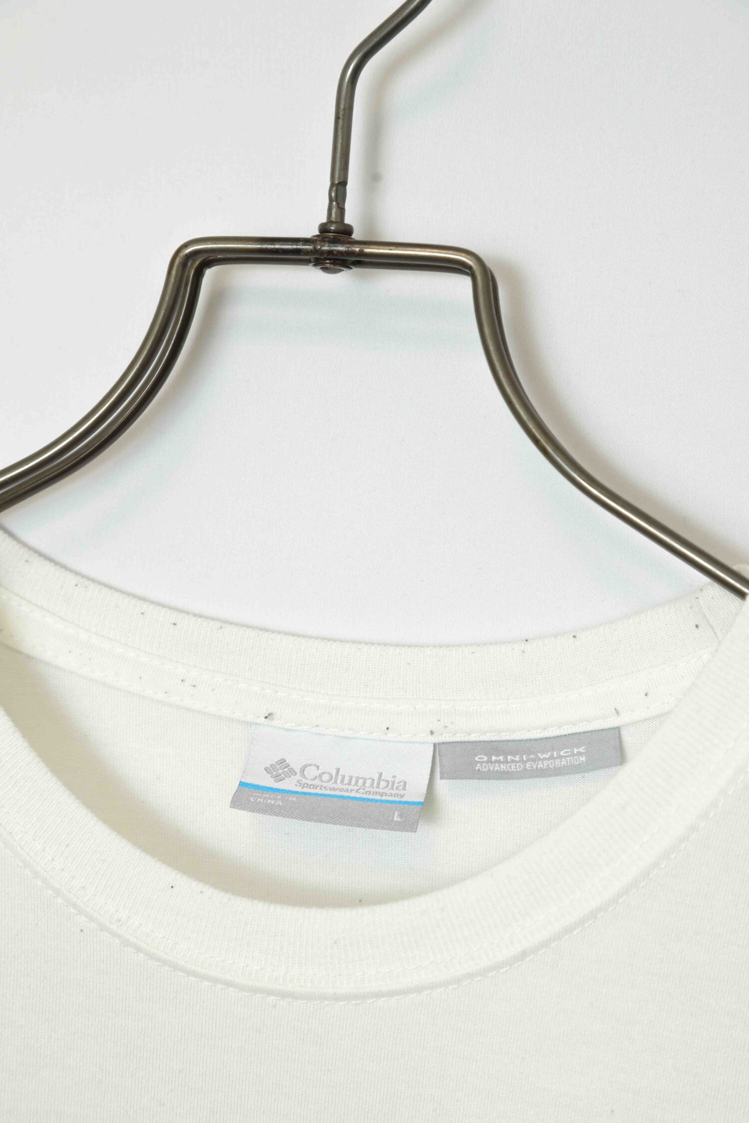 Alternative view of USED COLUMBIA PRINTED T-SHIRT/L