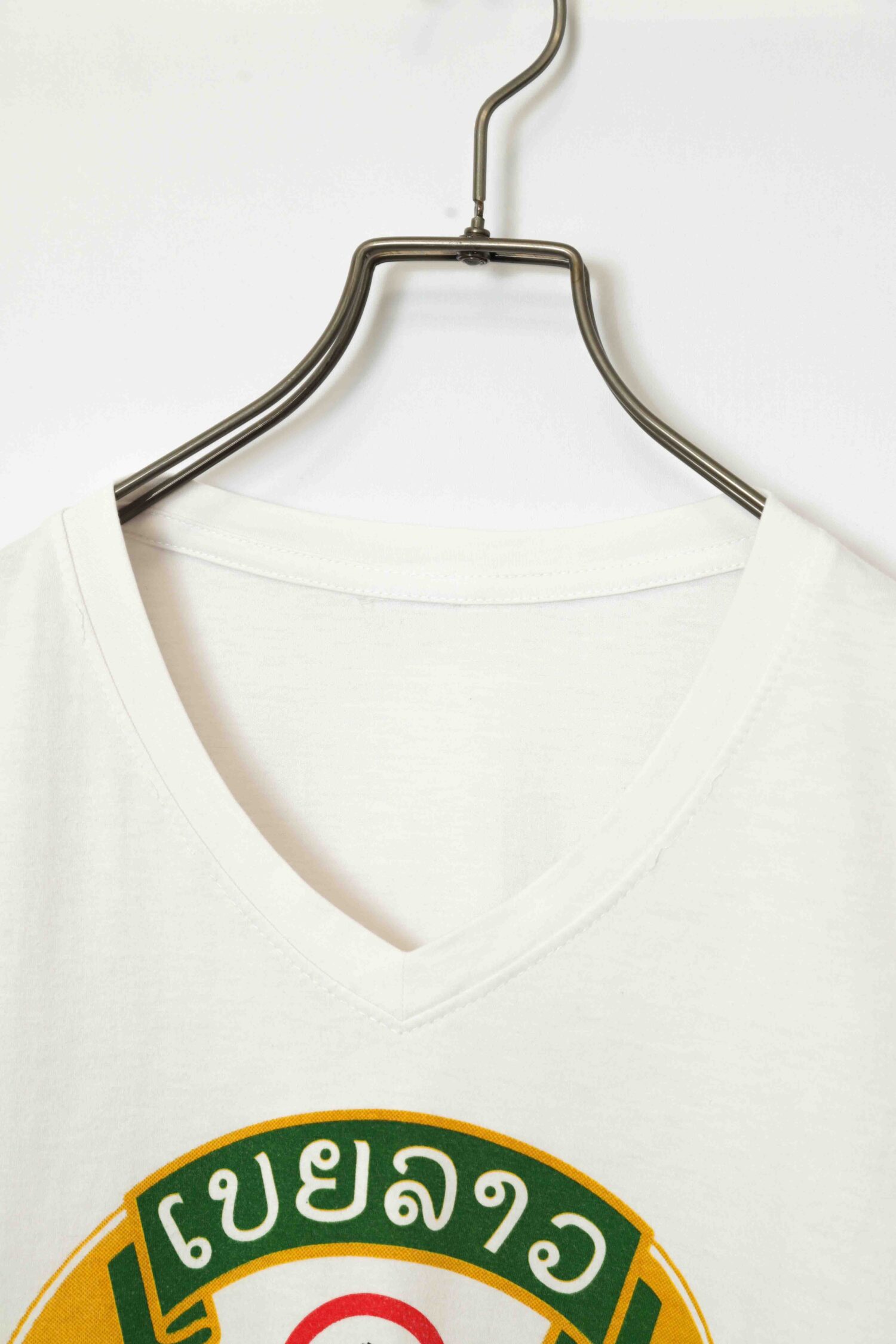 Alternative view of VINTAGE PRINTED V-NECK T-SHIRT/L