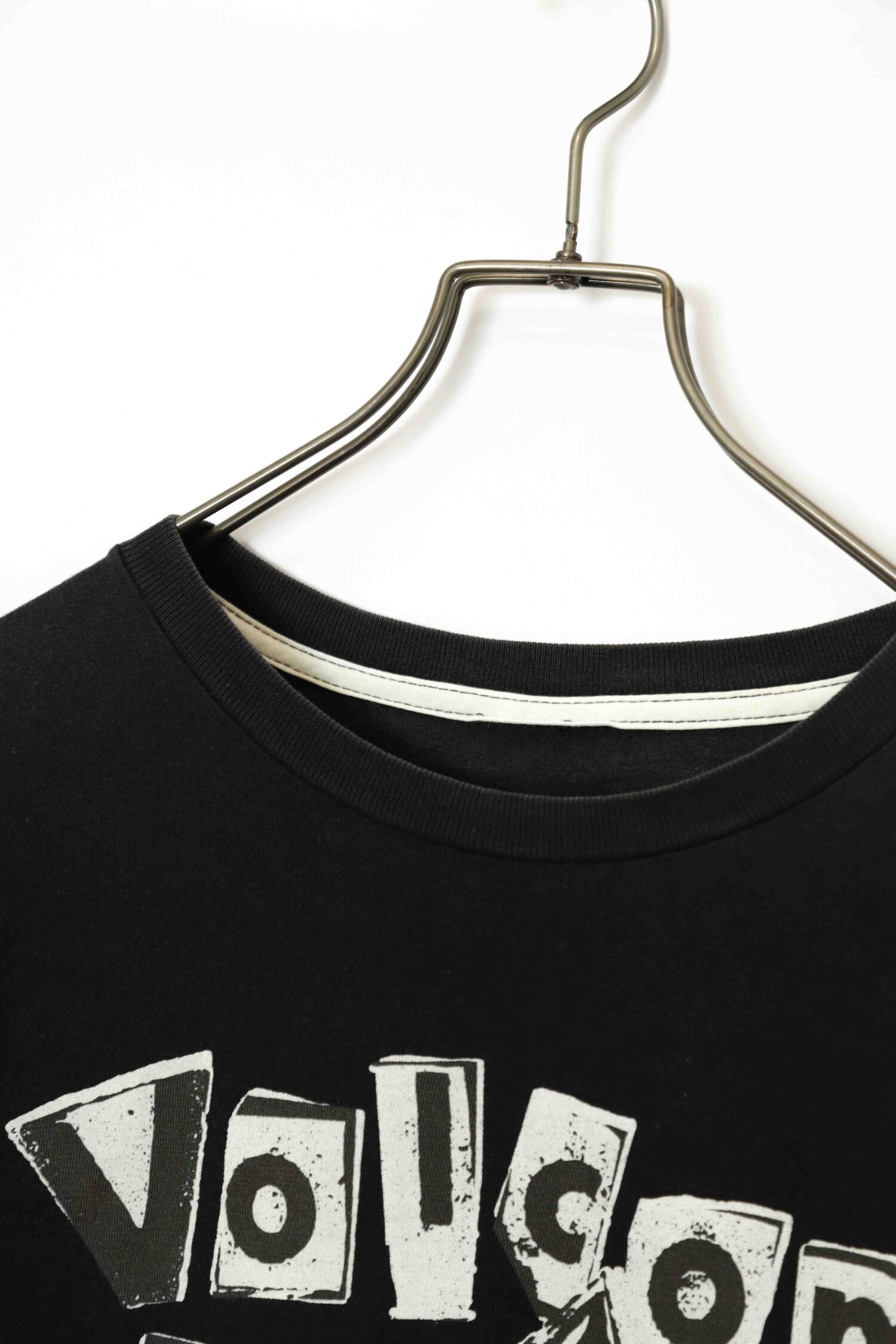 Alternative view of USED VOLCOM PRINTED T-SHIRT/M