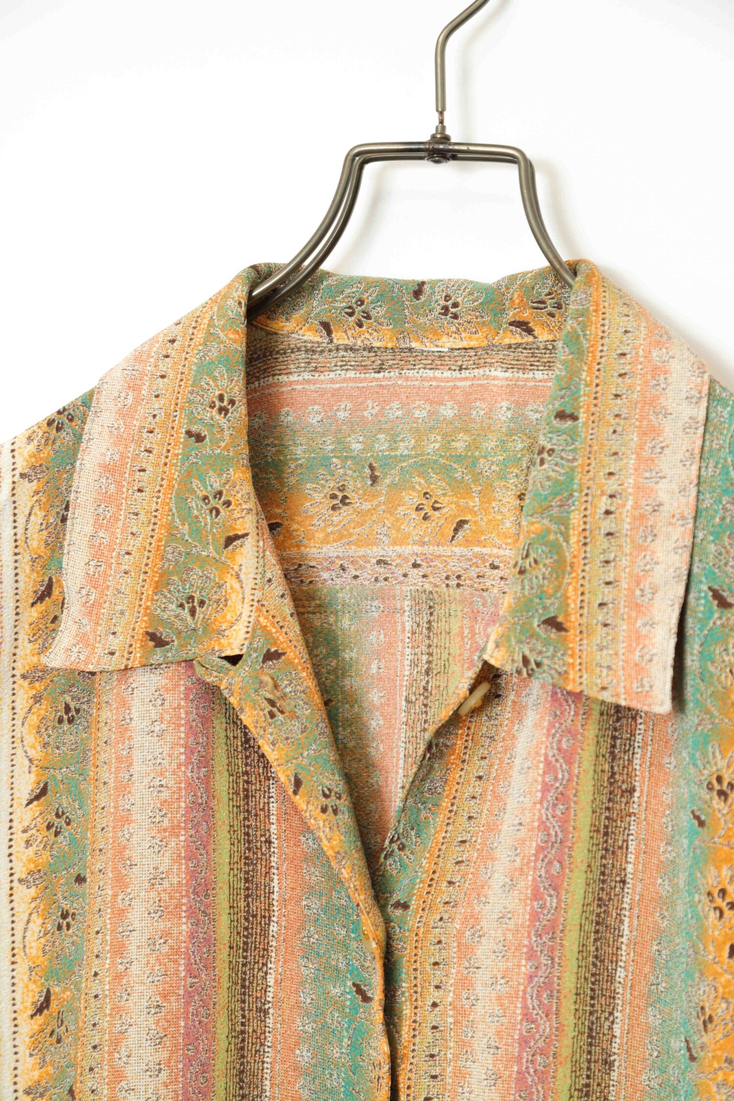 Alternative view of VINTAGE PRINTED OPEN COLLAR SHIRT/XL