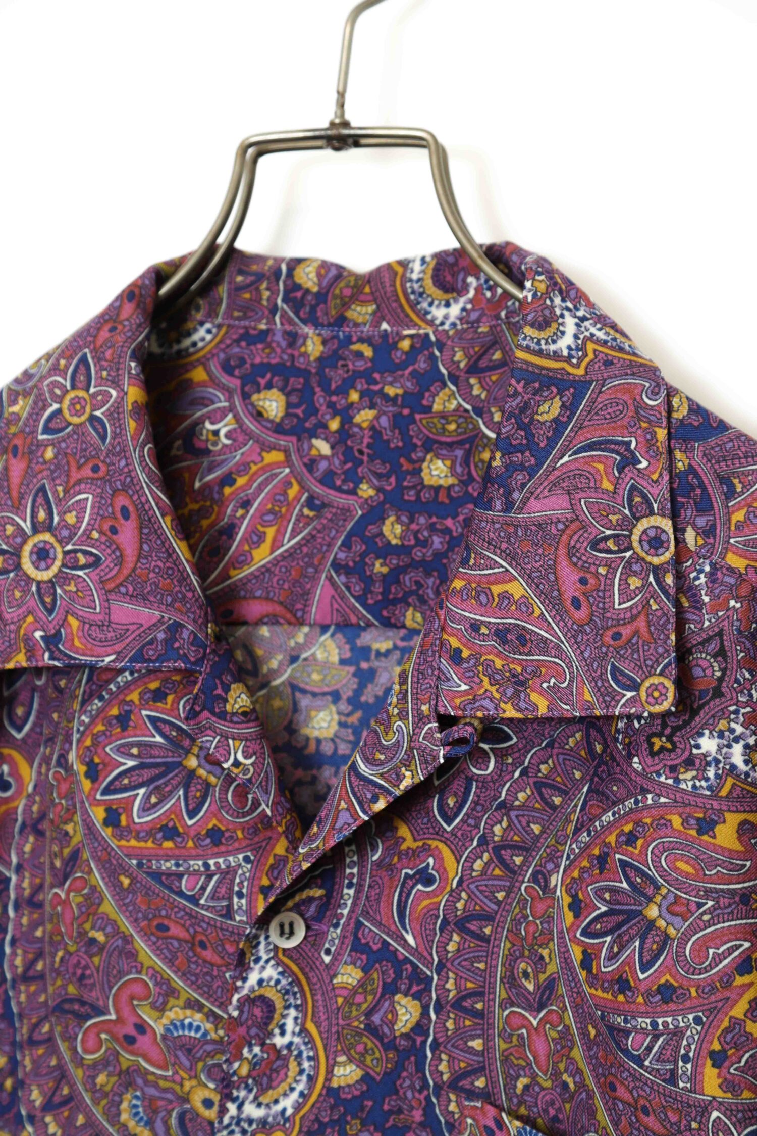 Alternative view of VINTAGE PRINTED OPEN COLLAR SHIRT/L
