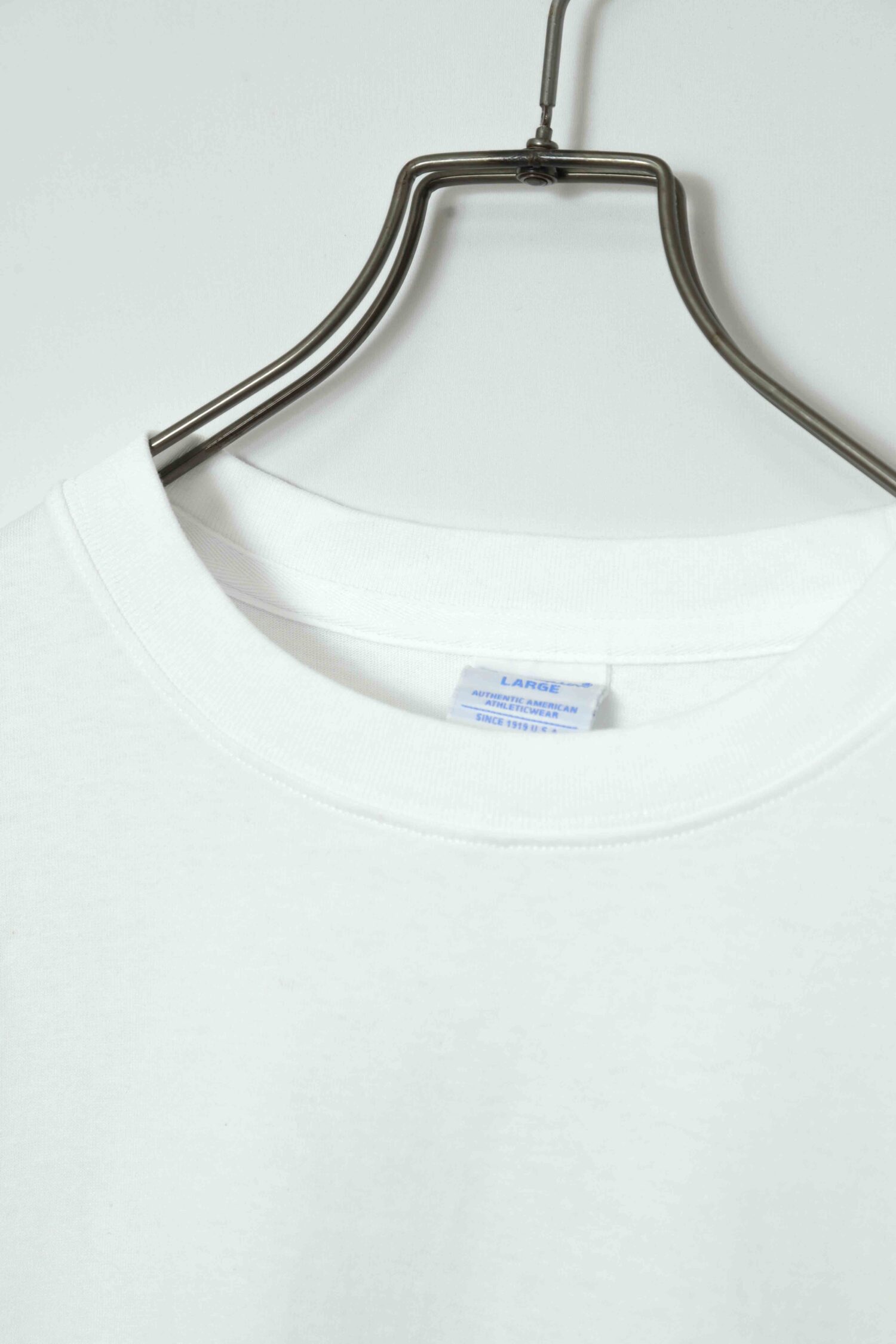 Alternative view of USED CHAMPION PRINTED T-SHIRT/L