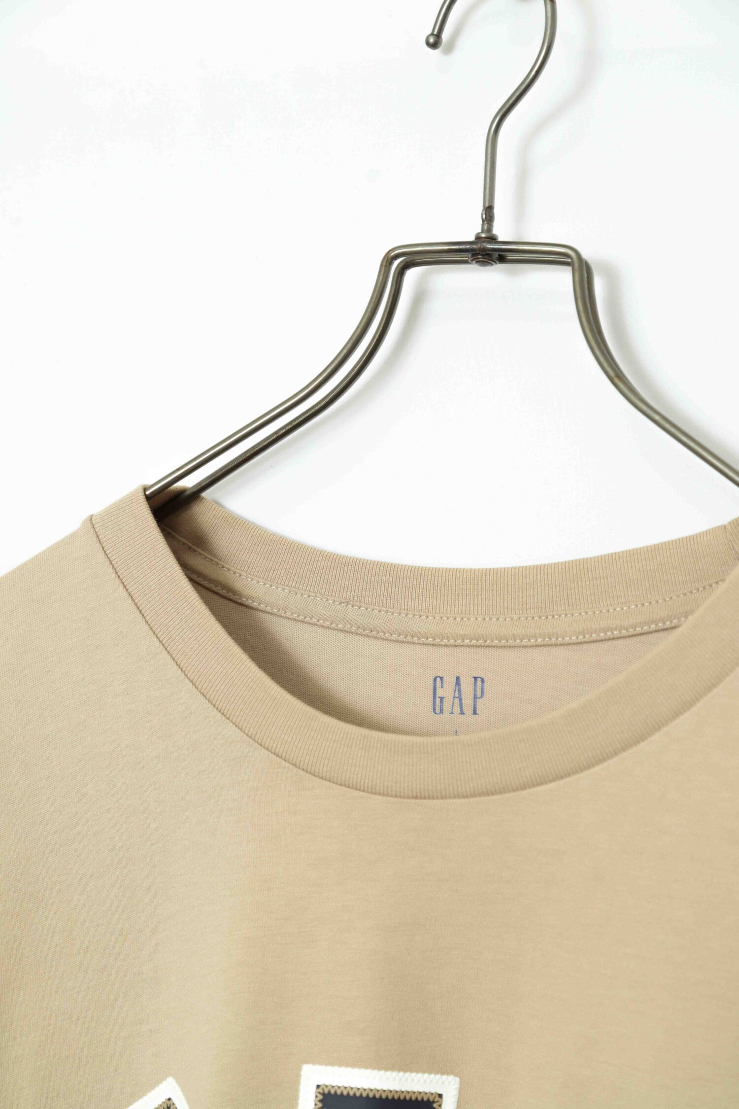 Alternative view of USED GAP LOGO T-SHIRT/L