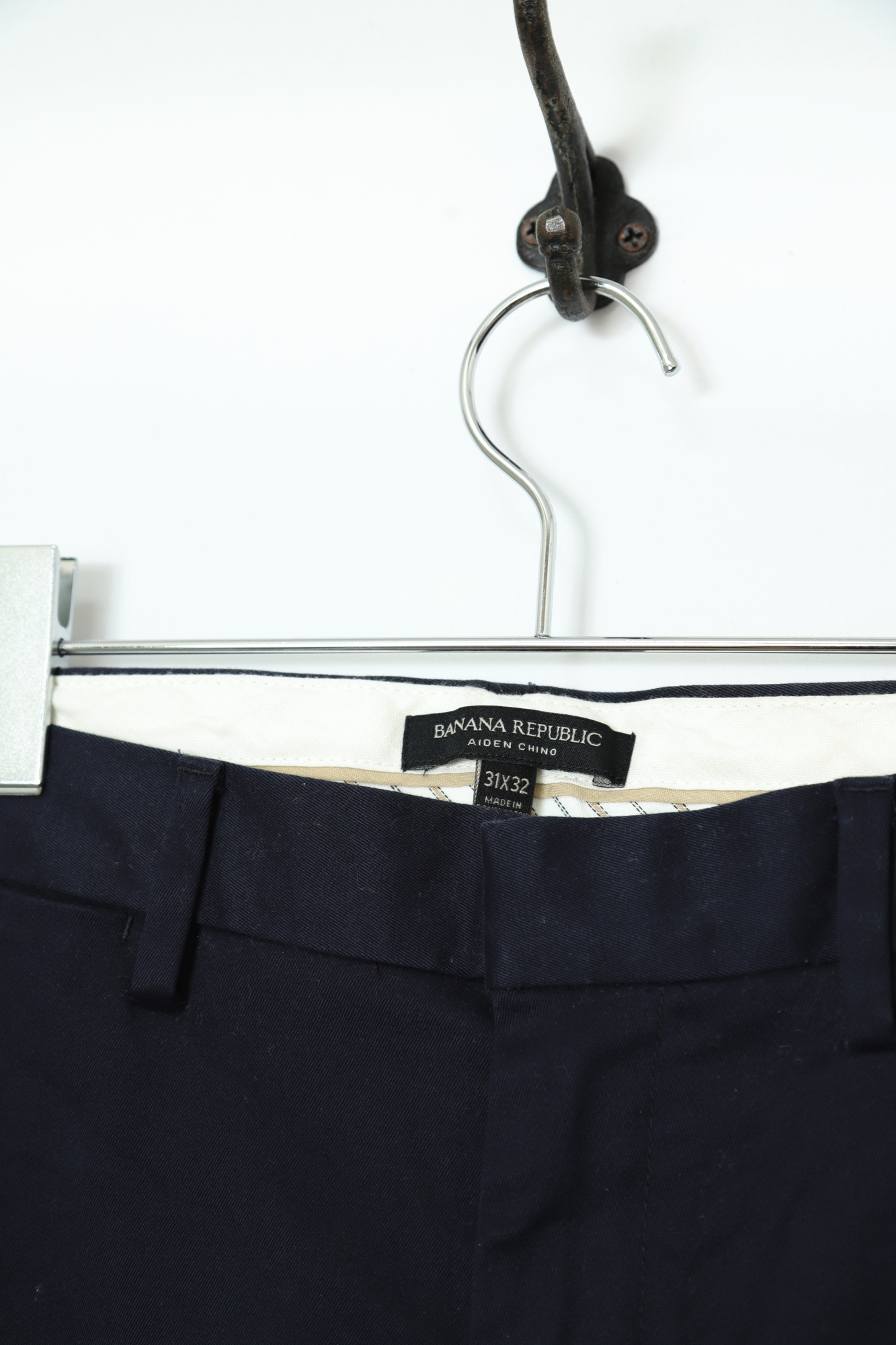 Alternative view of USED BANANA REPUBLIC PANTS/W82